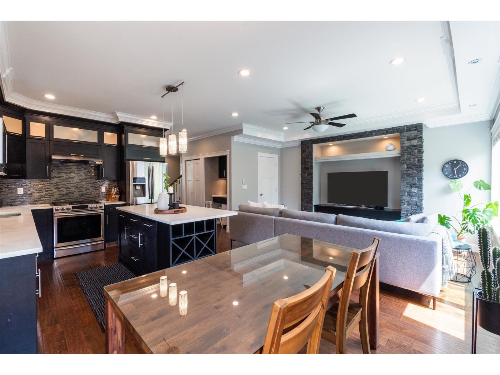 21048 80a Avenue, Langley, British Columbia  V2Y 0J4 - Photo 10 - R3055084