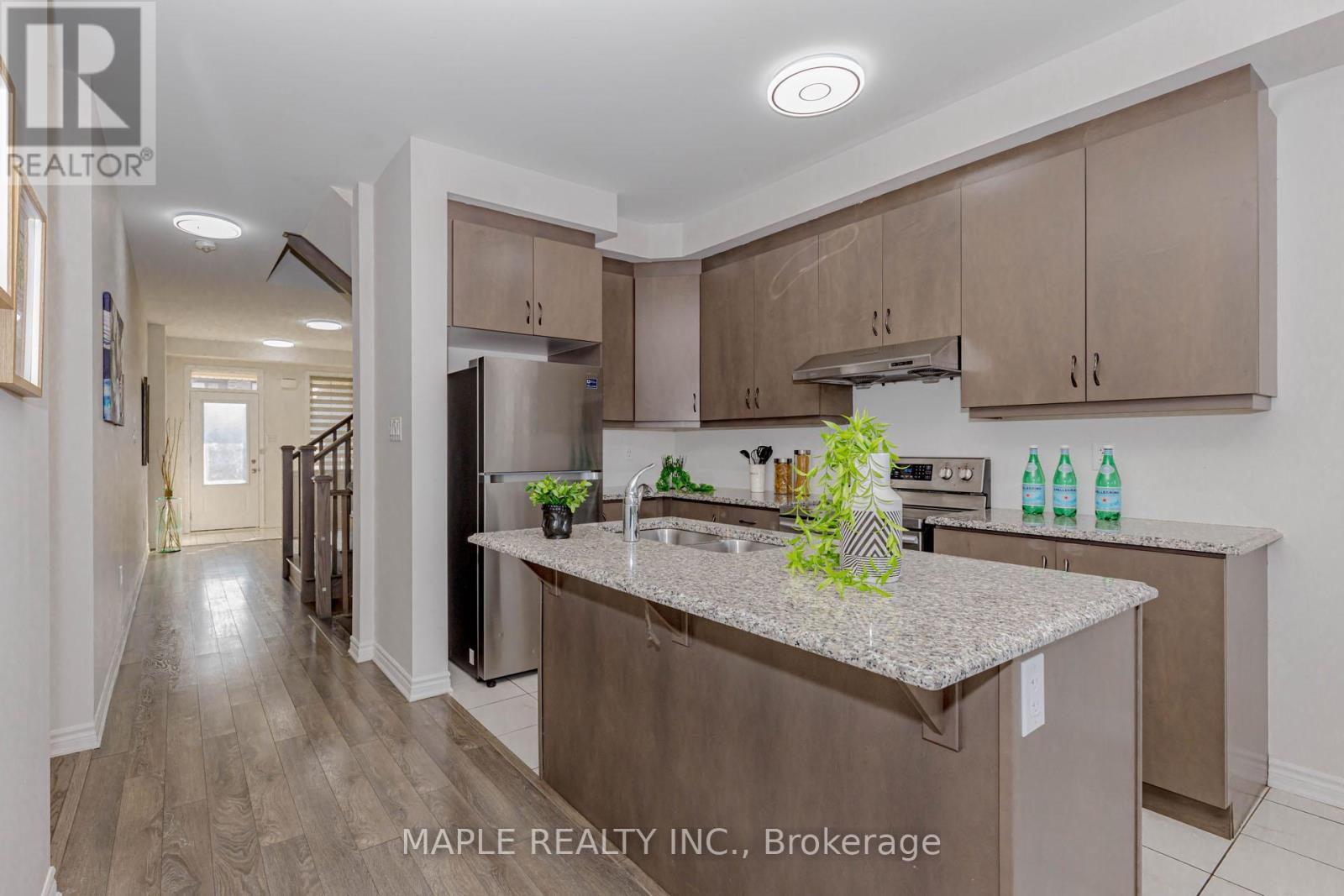 18 Boothill Drive, Brampton, Ontario  L7A 5E6 - Photo 13 - W12568780