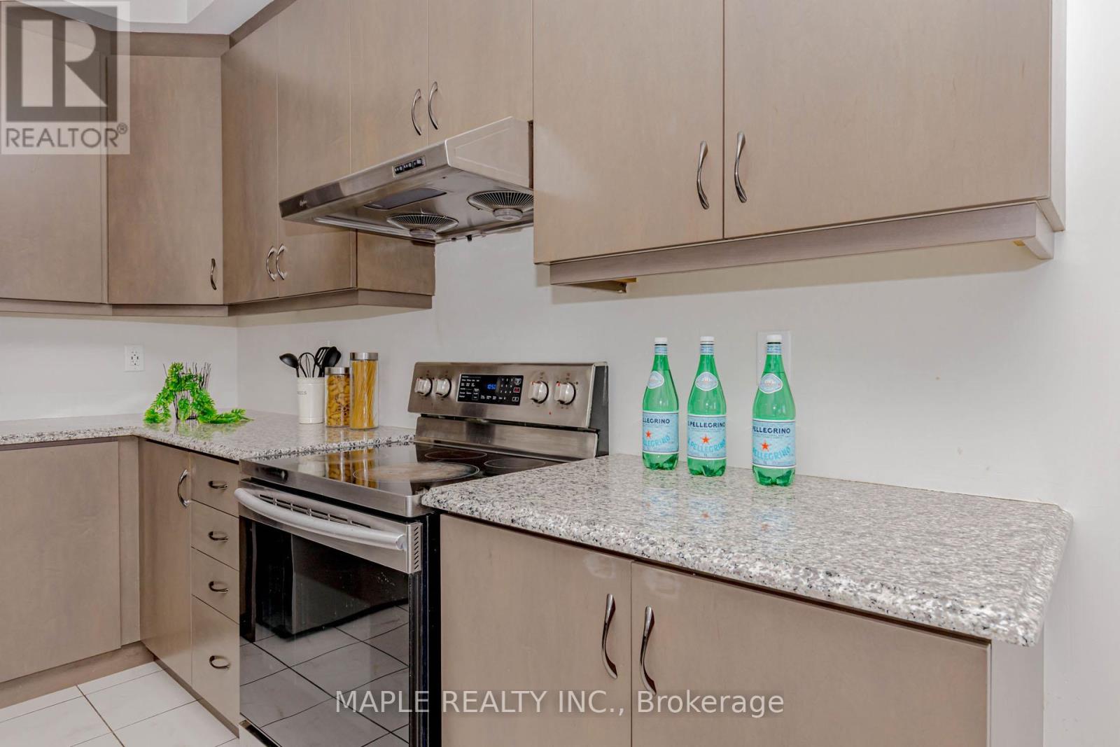 18 Boothill Drive, Brampton, Ontario  L7A 5E6 - Photo 14 - W12568780