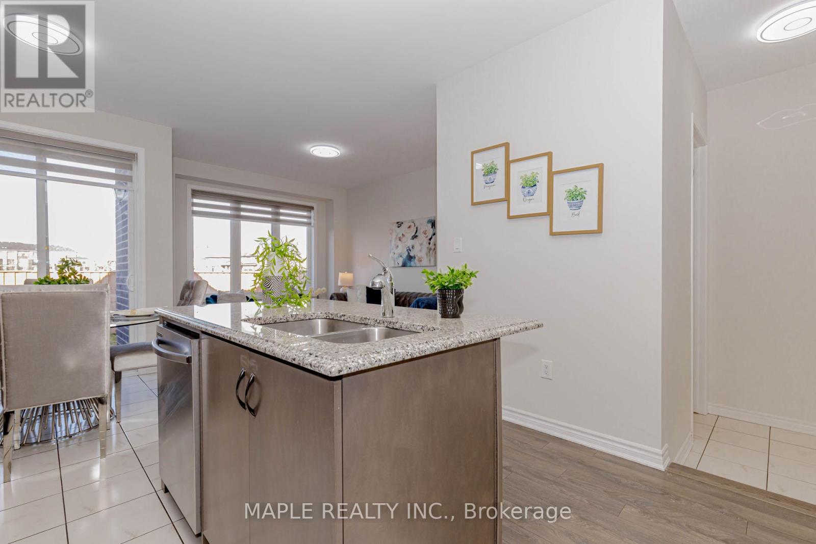 18 Boothill Drive, Brampton, Ontario  L7A 5E6 - Photo 17 - W12568780