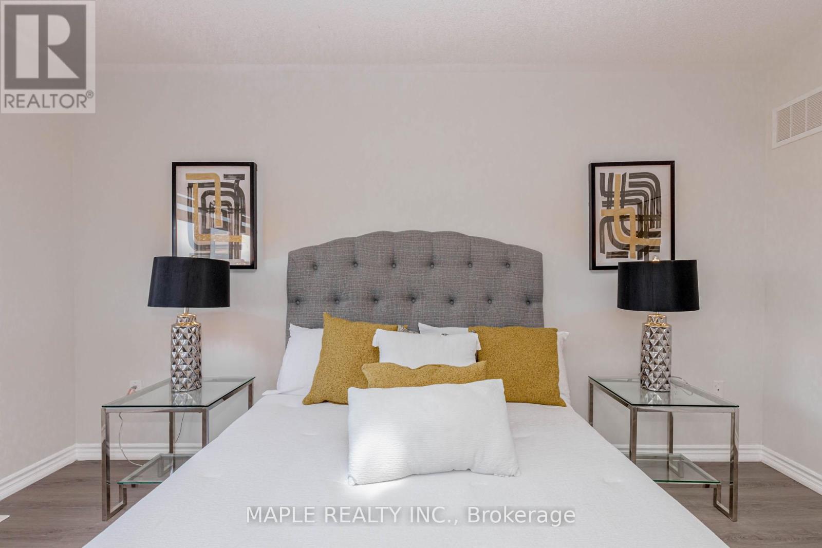 18 Boothill Drive, Brampton, Ontario  L7A 5E6 - Photo 33 - W12568780