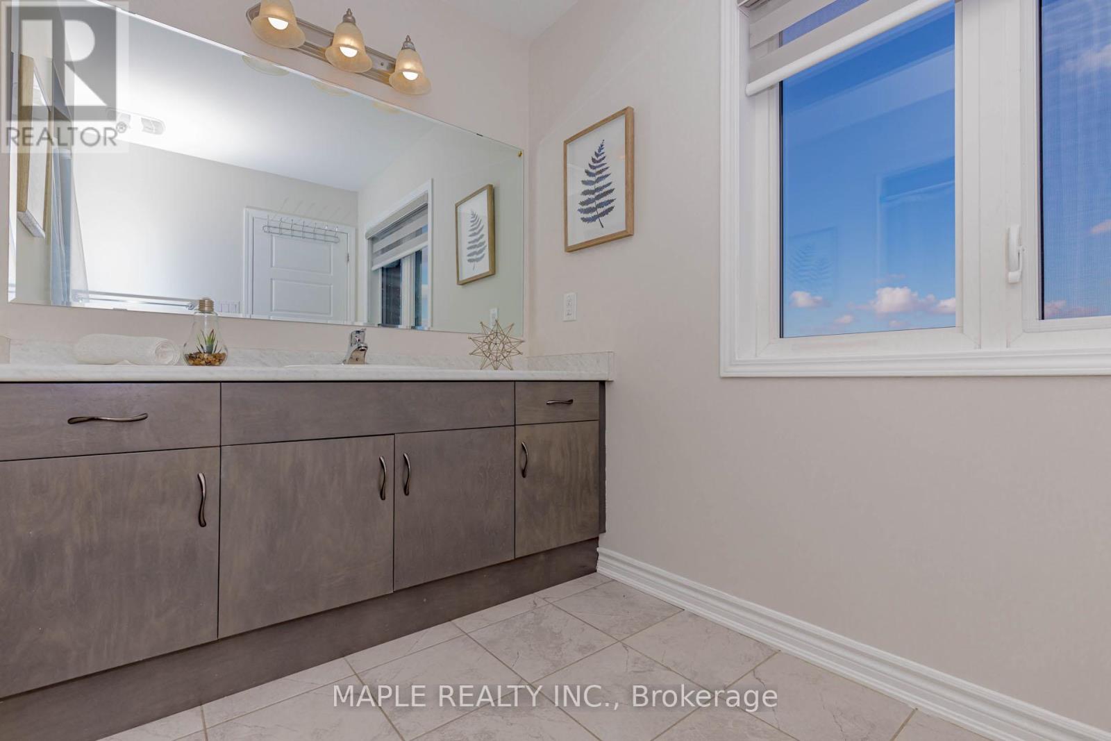 18 Boothill Drive, Brampton, Ontario  L7A 5E6 - Photo 36 - W12568780