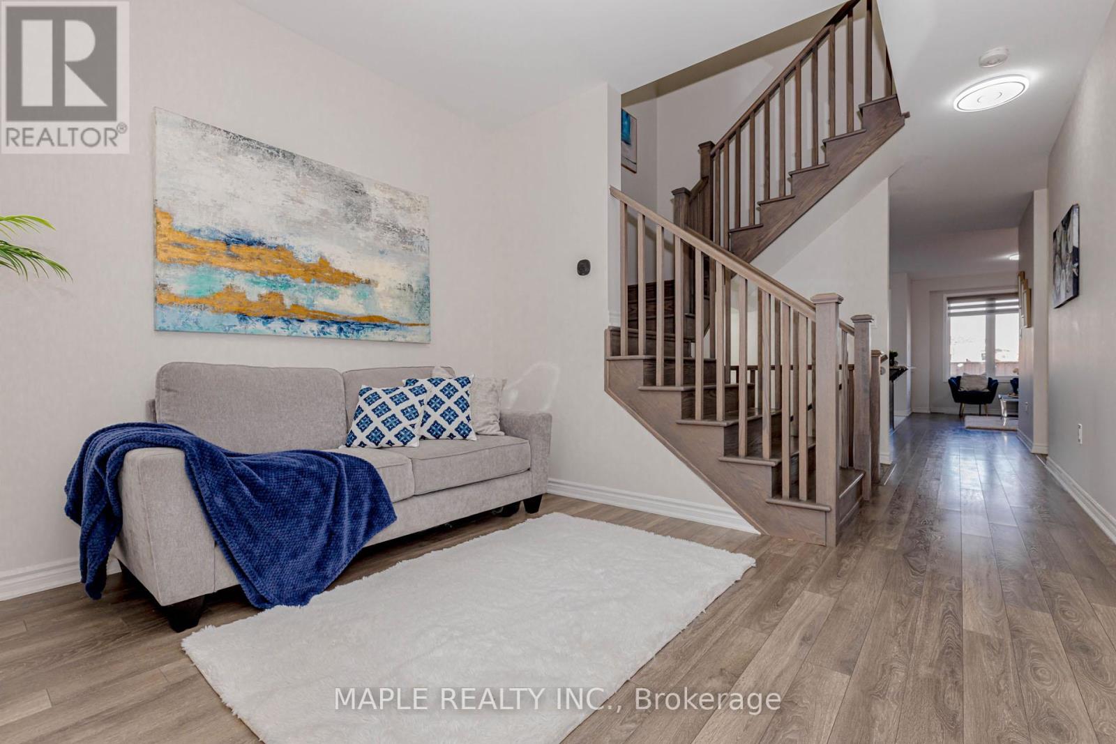 18 Boothill Drive, Brampton, Ontario  L7A 5E6 - Photo 7 - W12568780