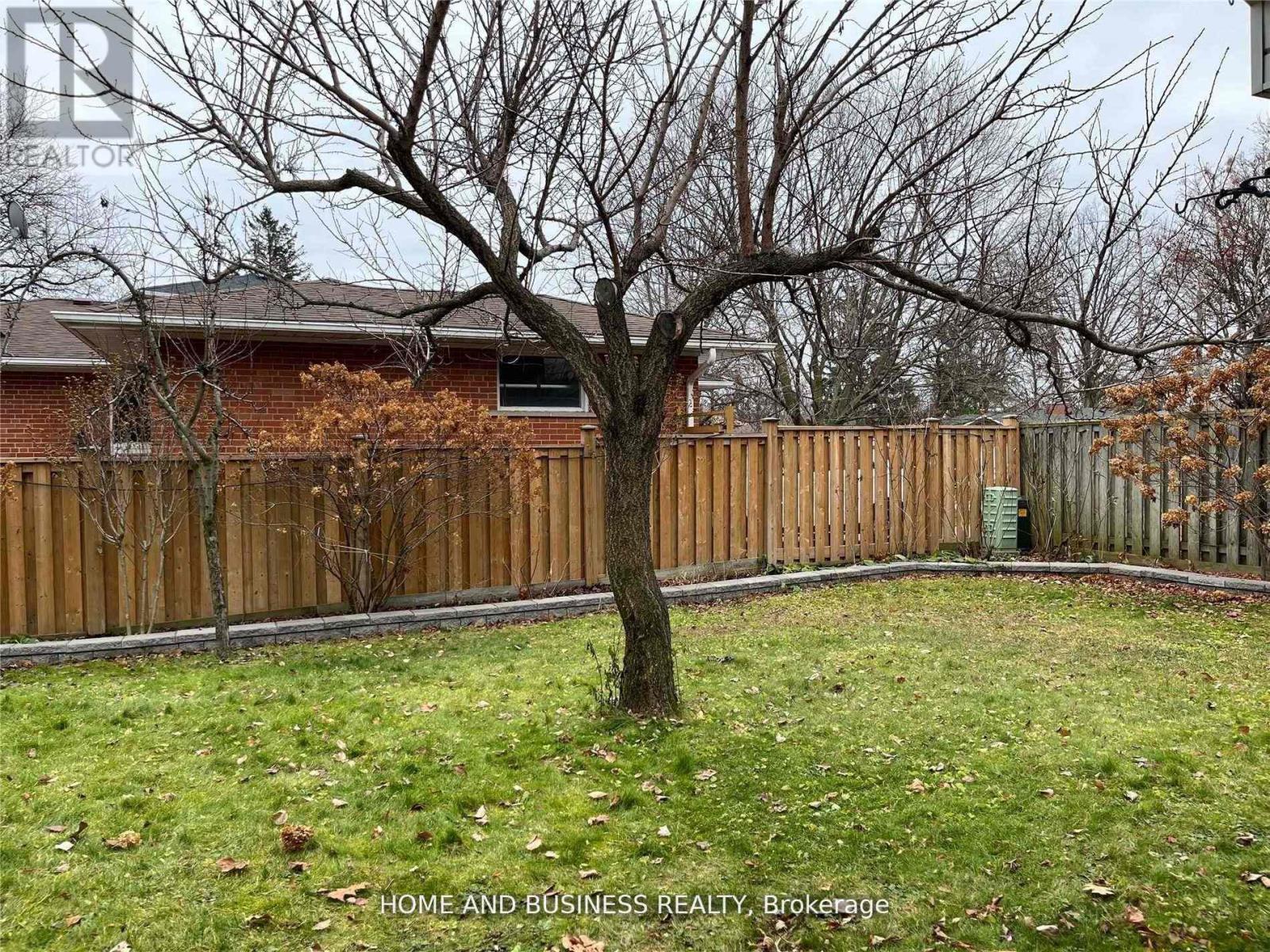 Lower - 1648 Sunnycove Drive, Mississauga, Ontario  L4X 1B7 - Photo 11 - W12568788