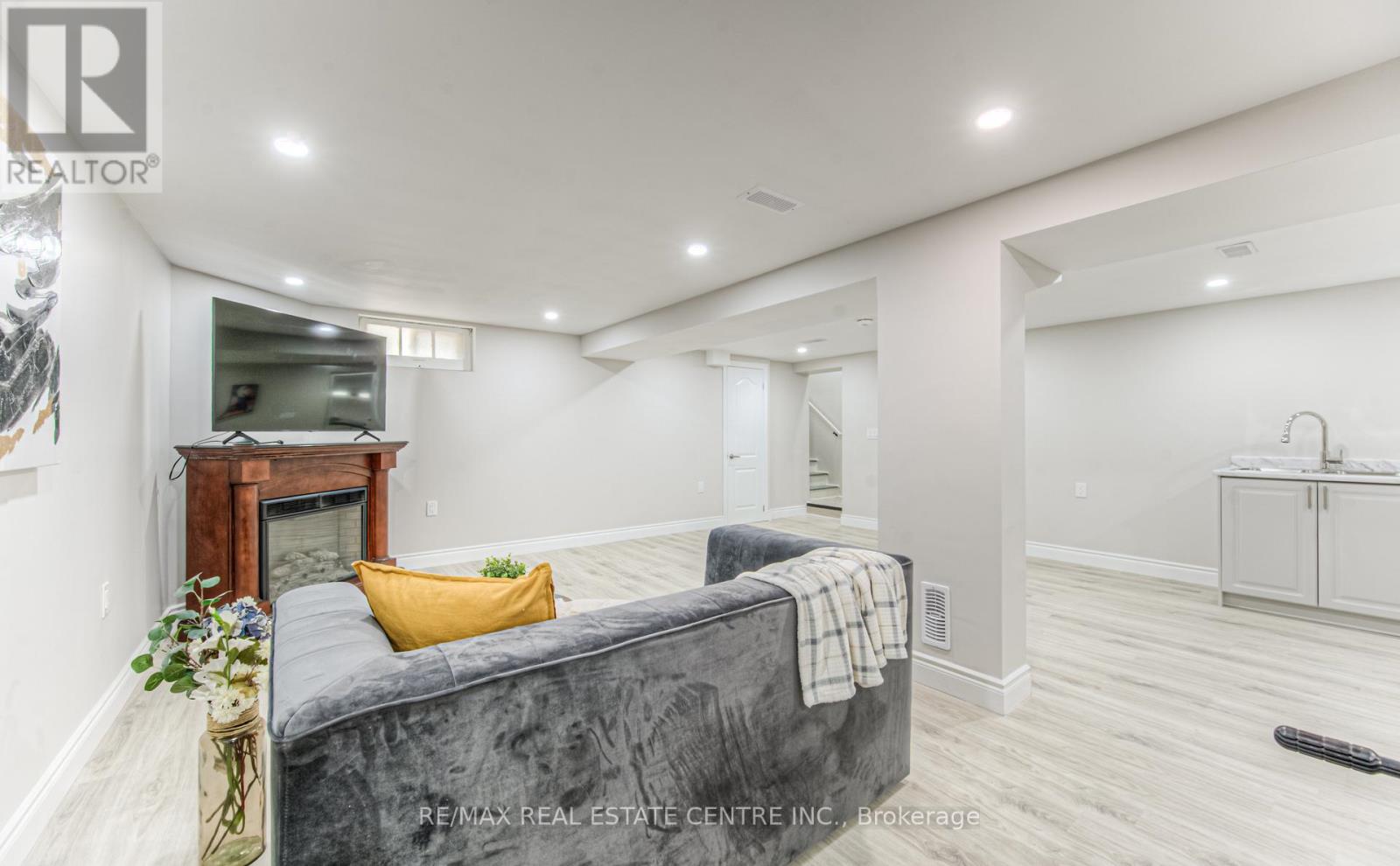 271 Bedford Road, Kitchener, Ontario  N2G 3A7 - Photo 38 - X12568796