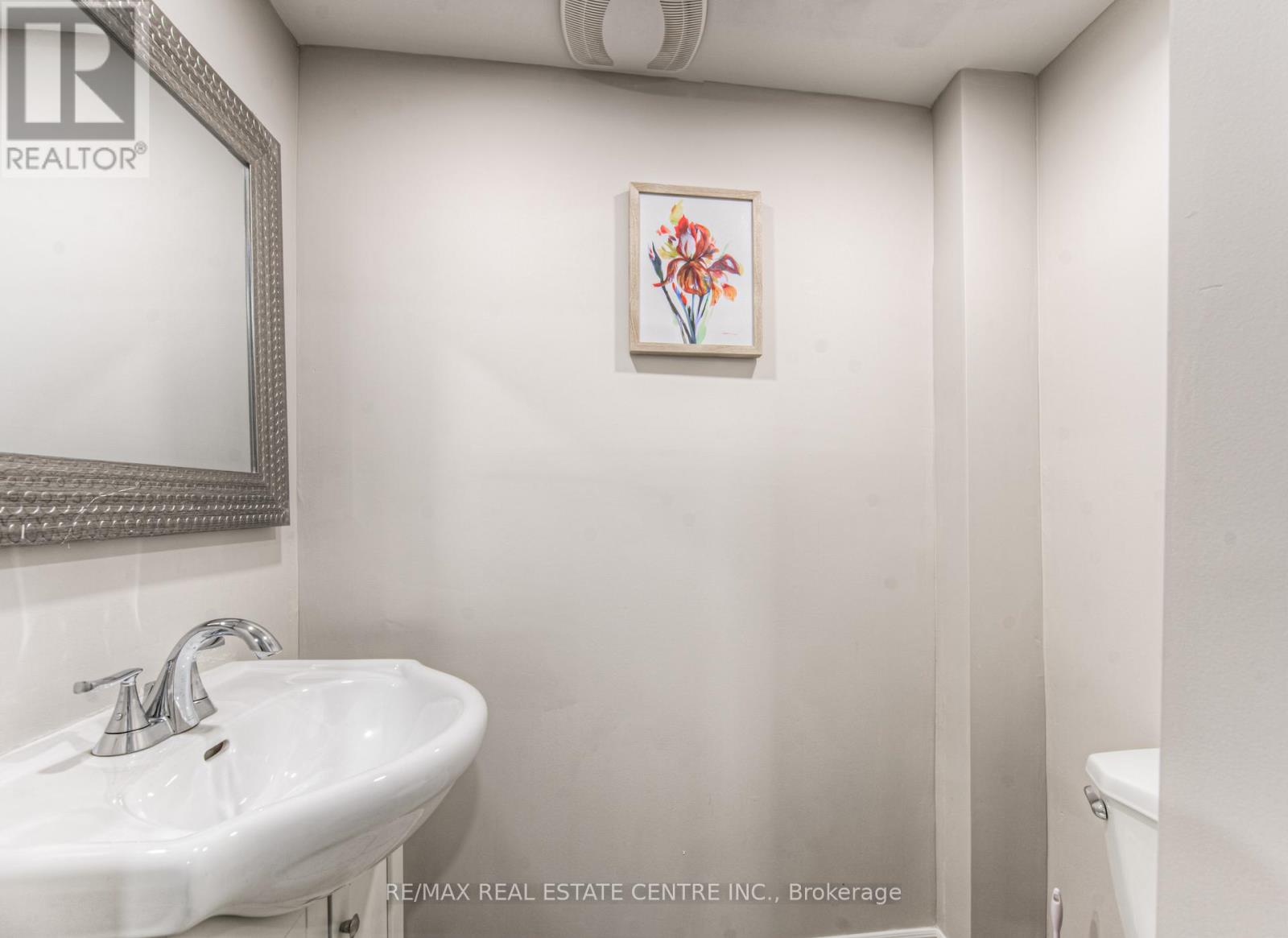 271 Bedford Road, Kitchener, Ontario  N2G 3A7 - Photo 39 - X12568796