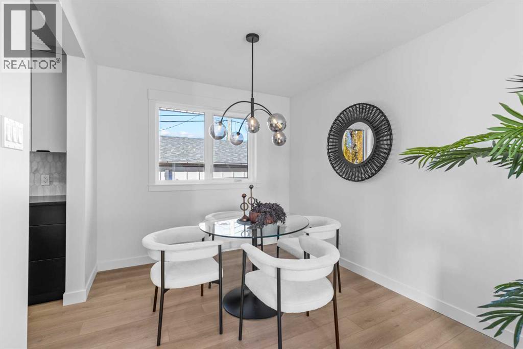 124 Gainsborough Drive Sw, Calgary, Alberta  T3E 4W9 - Photo 18 - A2266101