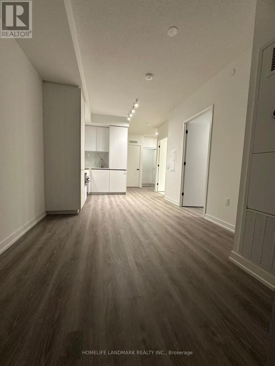 2215 - 8 Interchange Way, Vaughan, Ontario  L4K 0R2 - Photo 3 - N12568812