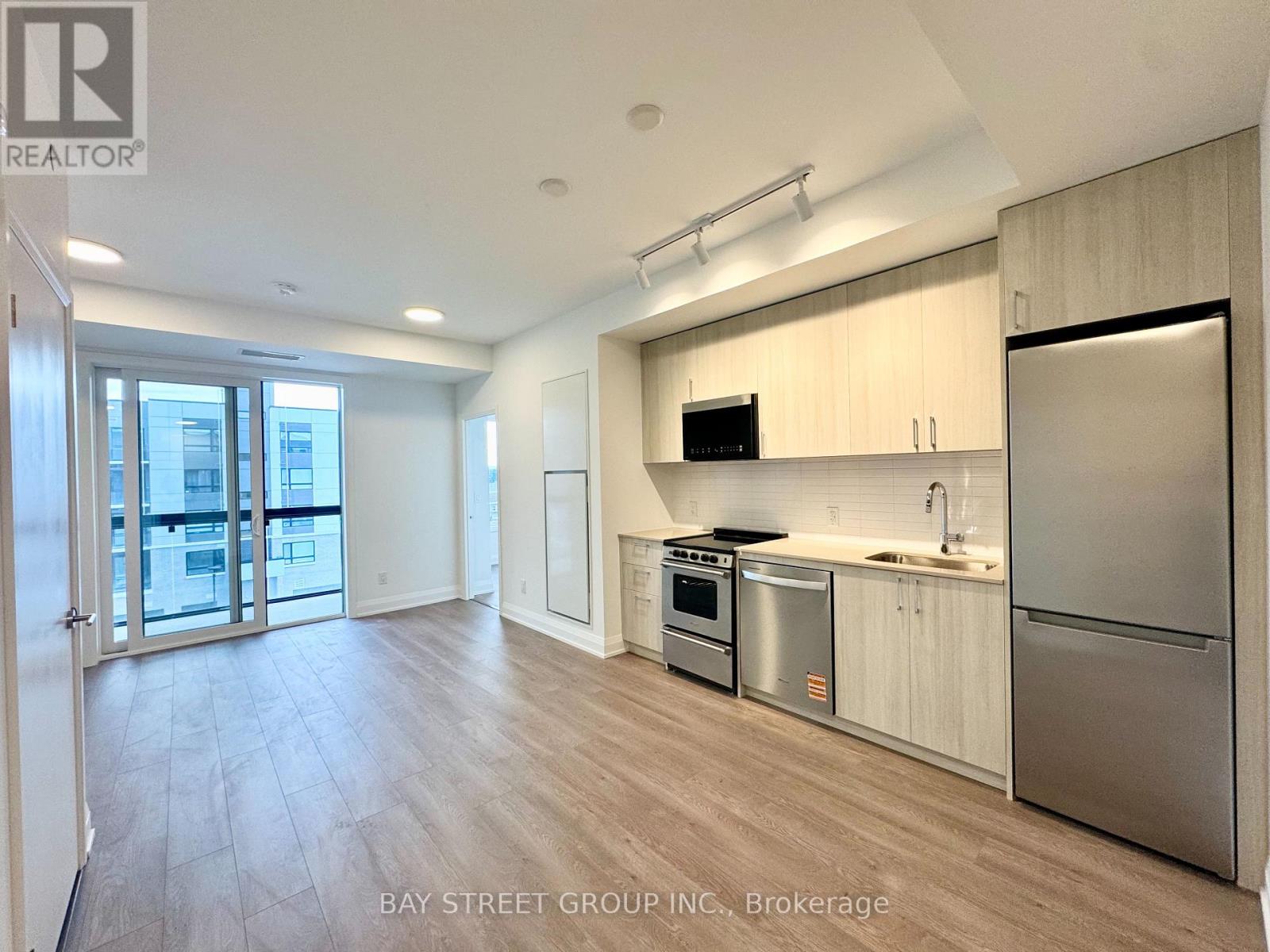 409 - 3250 Carding Mill Trail, Oakville, Ontario  L6M 1L3 - Photo 2 - W12568816