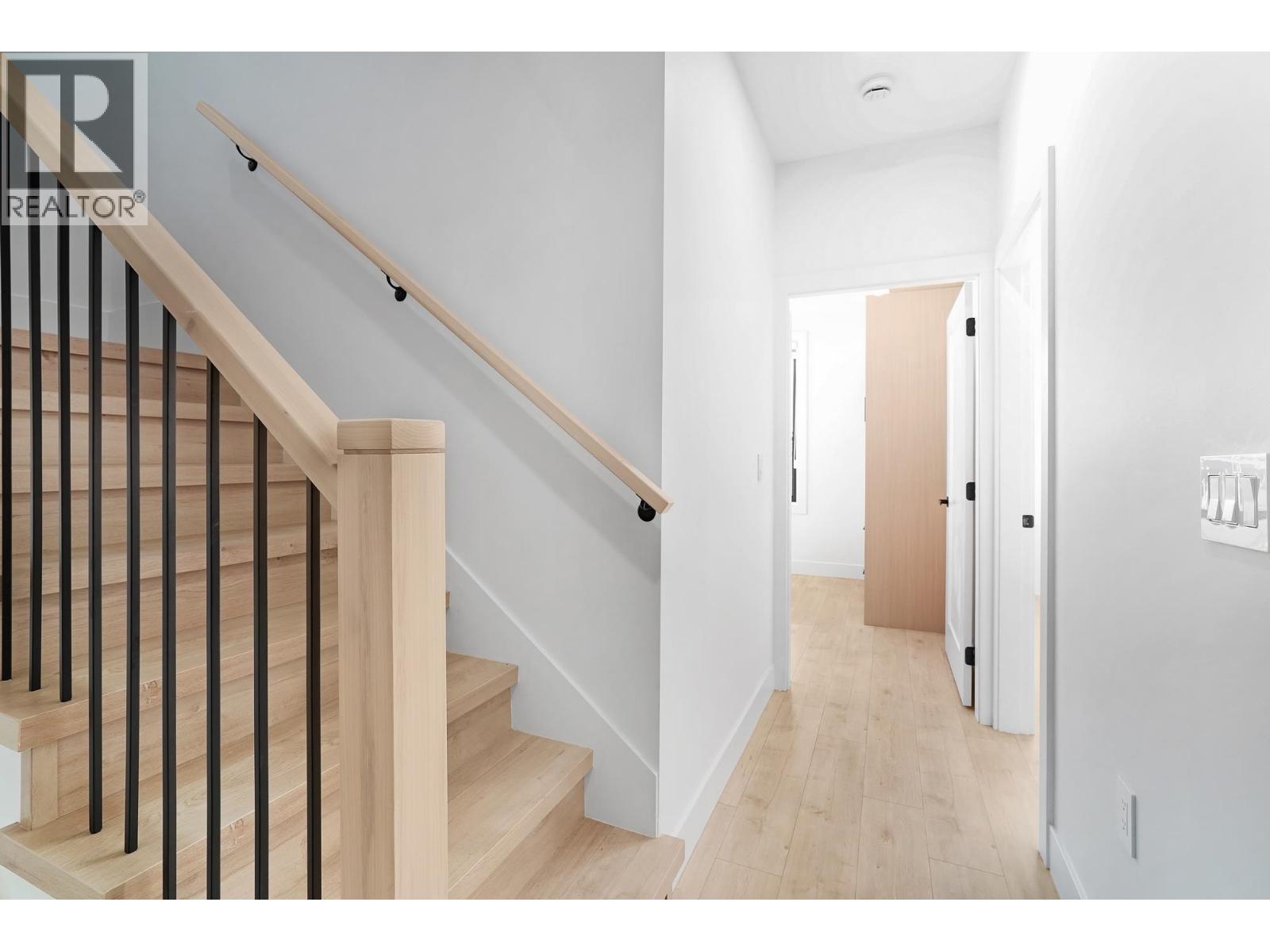 2 3310 Venables Street, Vancouver, British Columbia  V5K 2S8 - Photo 20 - R3069230