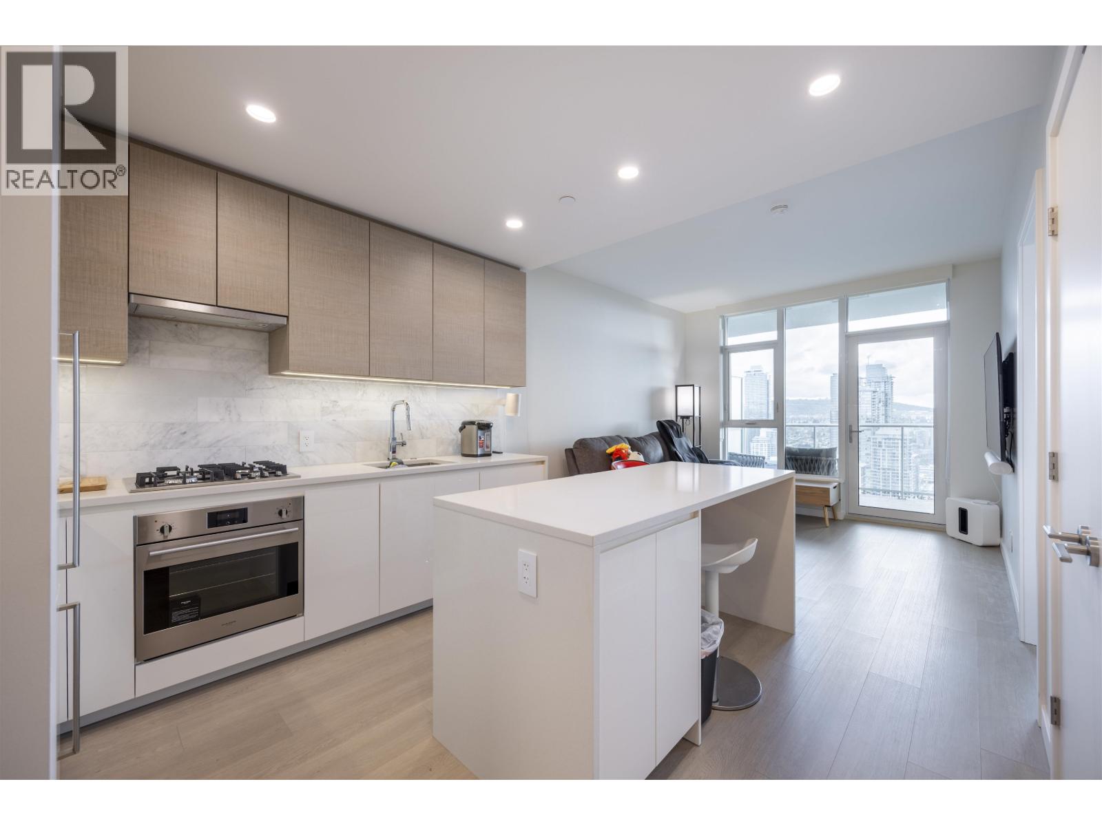 4103 2186 Gilmore Avenue, Burnaby, British Columbia  V5C 0N7 - Photo 1 - R3068740