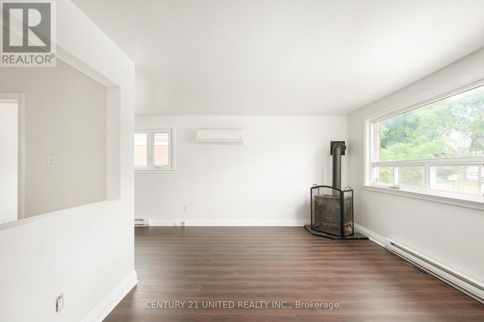 641 Bellaire Street, Peterborough South, Ontario  K9J 3Y5 - Photo 4 - X12351100