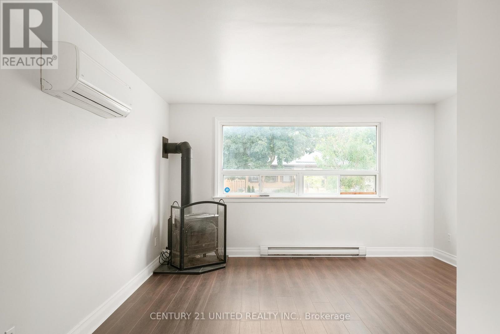 641 Bellaire Street, Peterborough South, Ontario  K9J 3Y5 - Photo 5 - X12351100