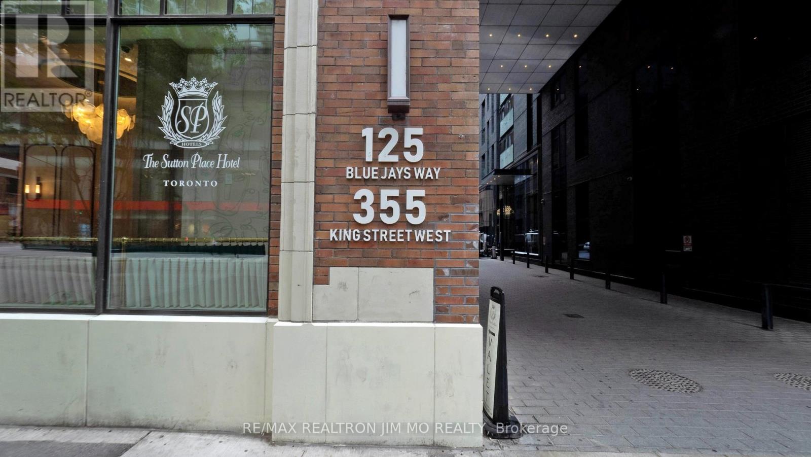 2101 - 125 Blue Jays Way, Toronto, Ontario  M5V 0N5 - Photo 34 - C12562920