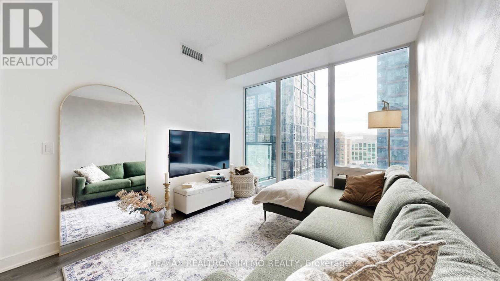 2101 - 125 Blue Jays Way, Toronto, Ontario  M5V 0N5 - Photo 6 - C12562920