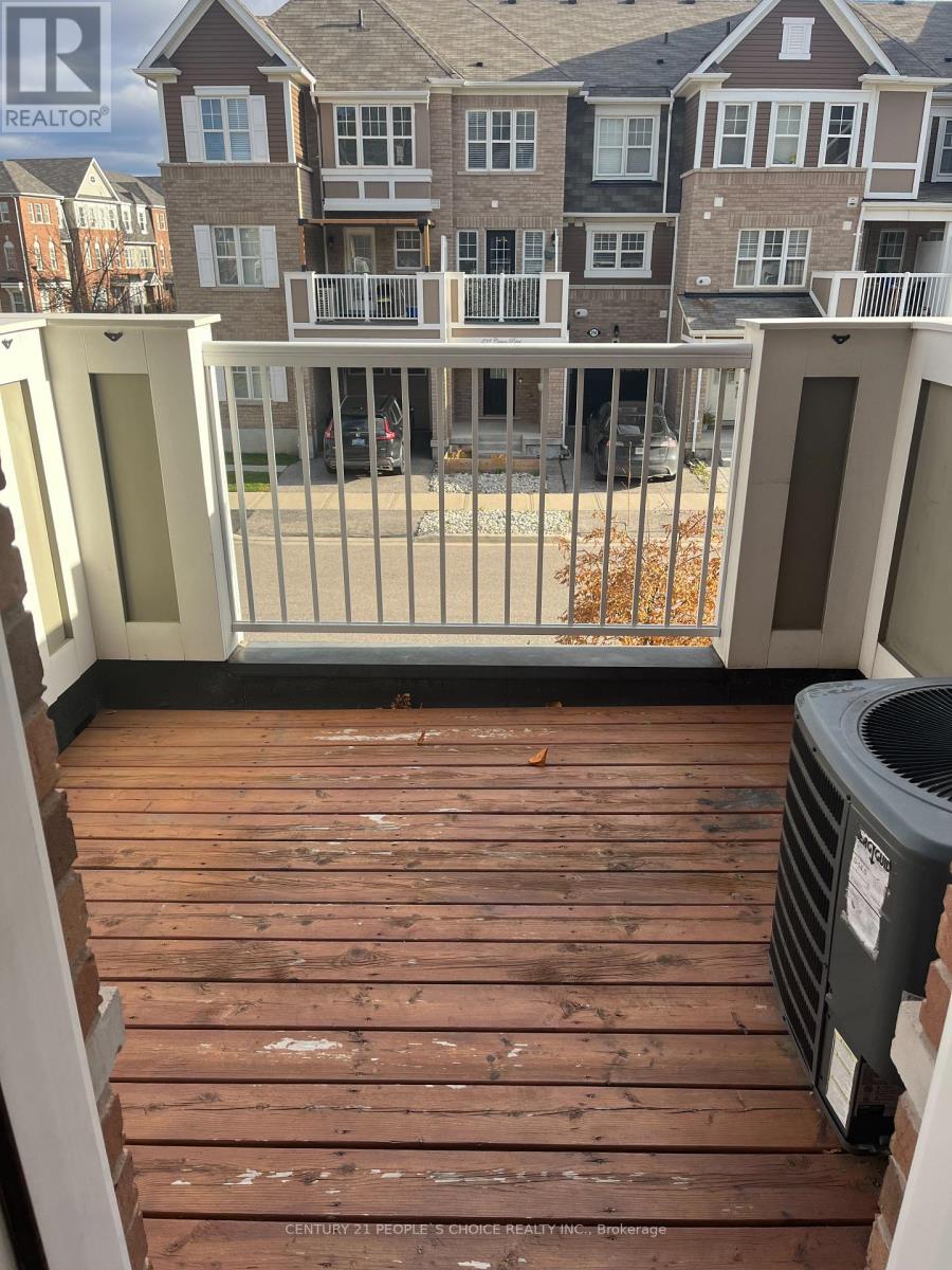 299 Casson Point, Milton, Ontario  L9E 0A4 - Photo 21 - W12549034