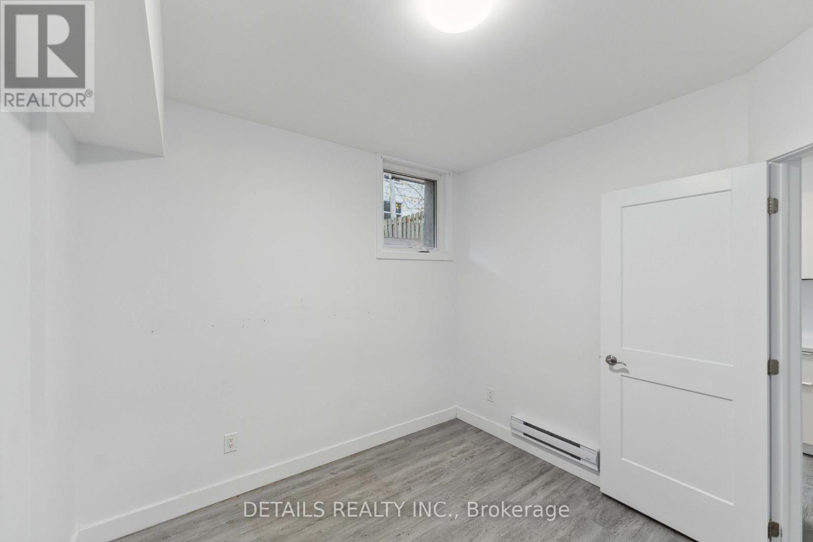 B - 828 B Maplewood Avenue, Ottawa, Ontario  K2B 5V5 - Photo 12 - X12568836