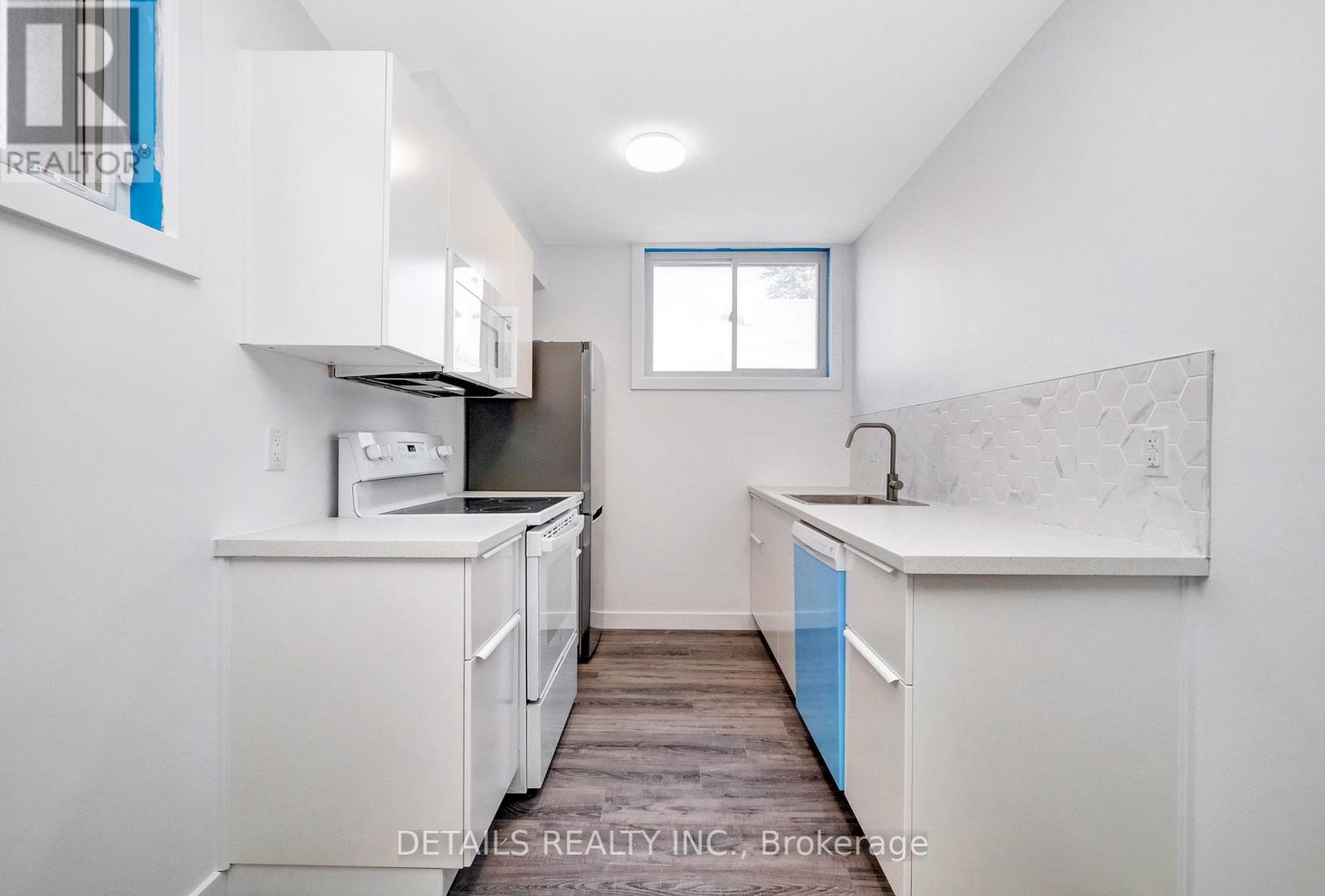 B - 828 B Maplewood Avenue, Ottawa, Ontario  K2B 5V5 - Photo 3 - X12568836