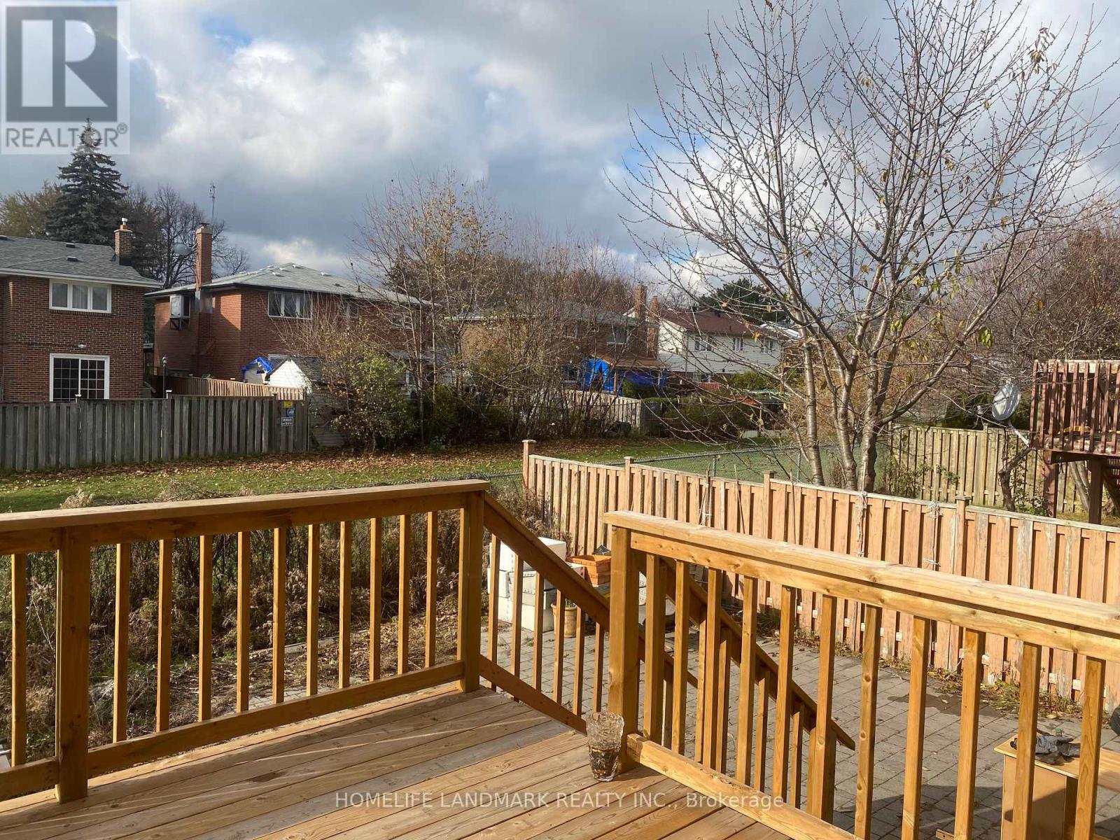 20 Stonebridge Boulevard, Toronto, Ontario  M1W 4A7 - Photo 5 - E12568848