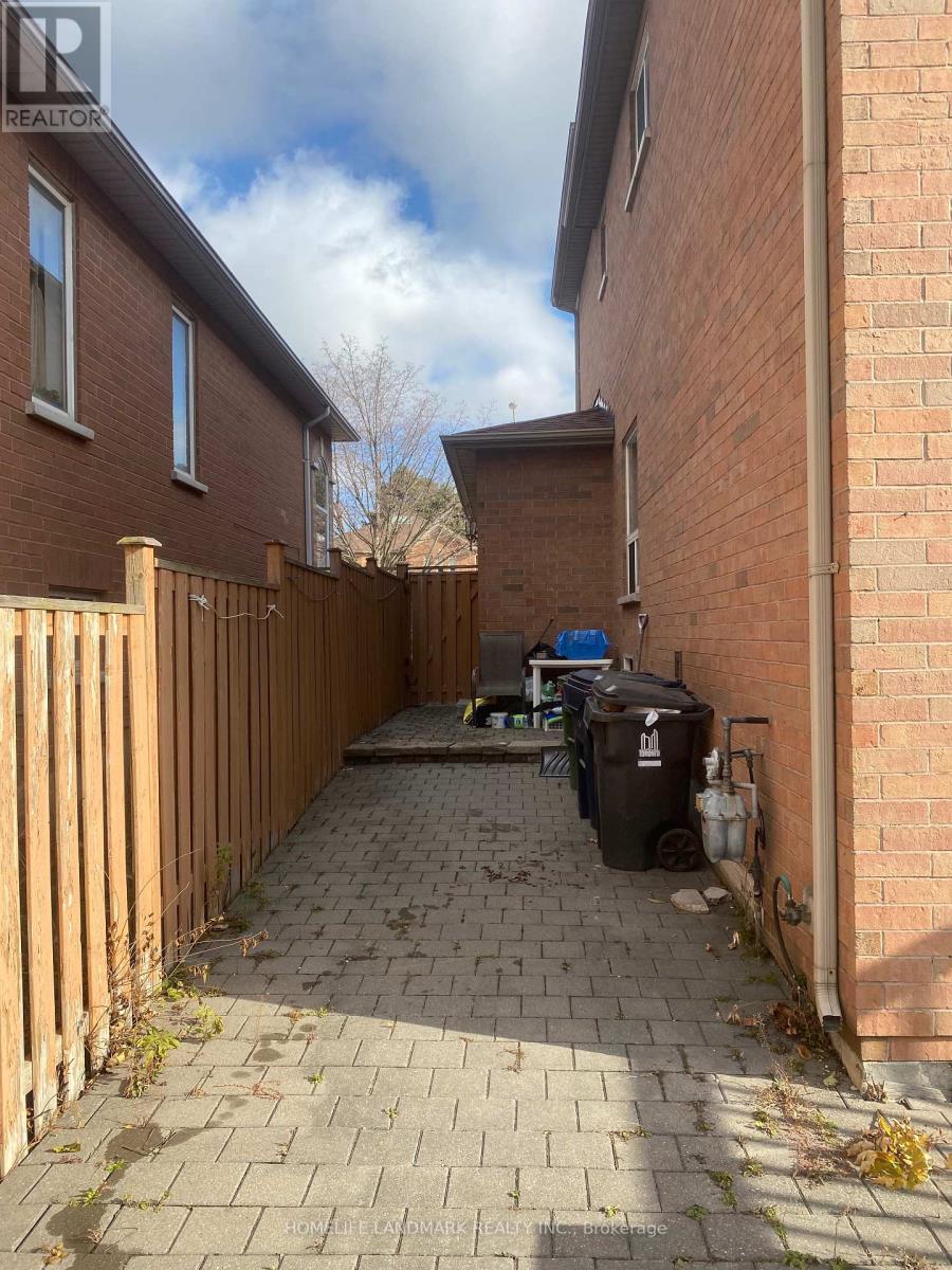 20 Stonebridge Boulevard, Toronto, Ontario  M1W 4A7 - Photo 6 - E12568848