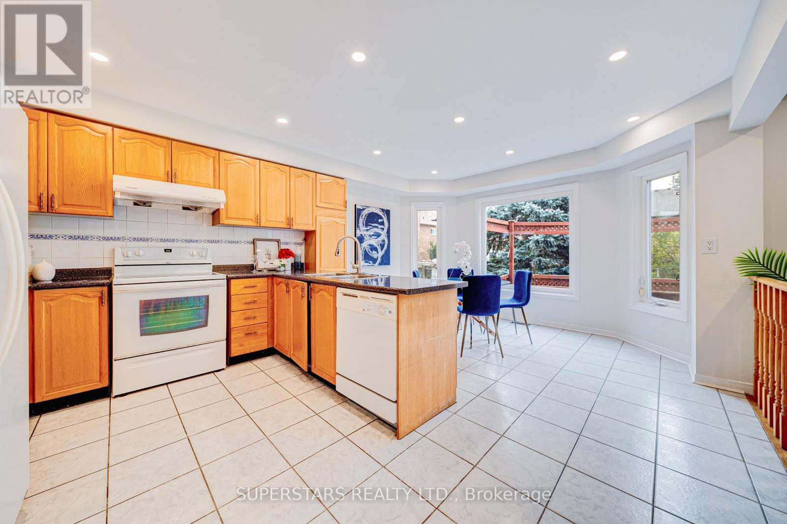 149 Tomlinson Circle, Markham, Ontario  L3R 9K4 - Photo 6 - N12568830