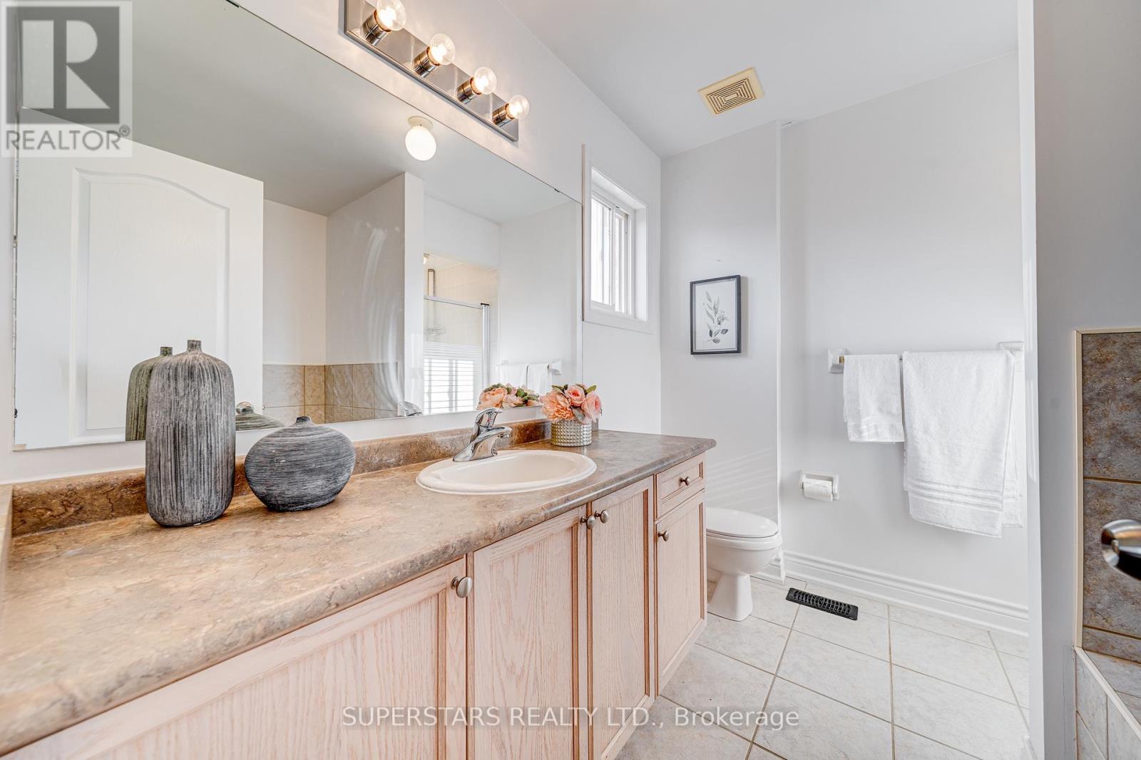 115 Edward Jeffreys Avenue, Markham, Ontario  L6E 1W1 - Photo 14 - N12568834