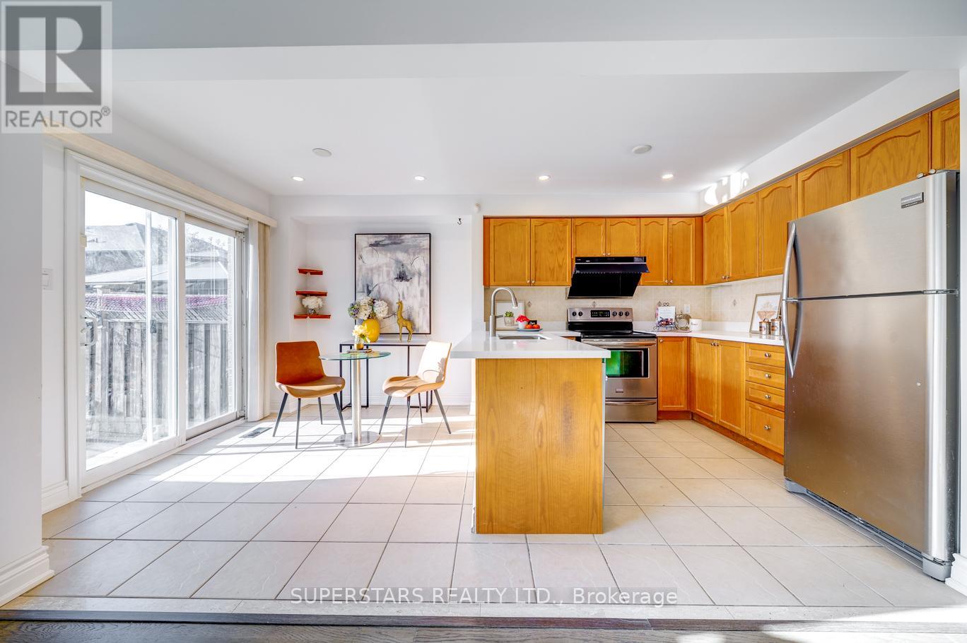 115 Edward Jeffreys Avenue, Markham, Ontario  L6E 1W1 - Photo 5 - N12568834