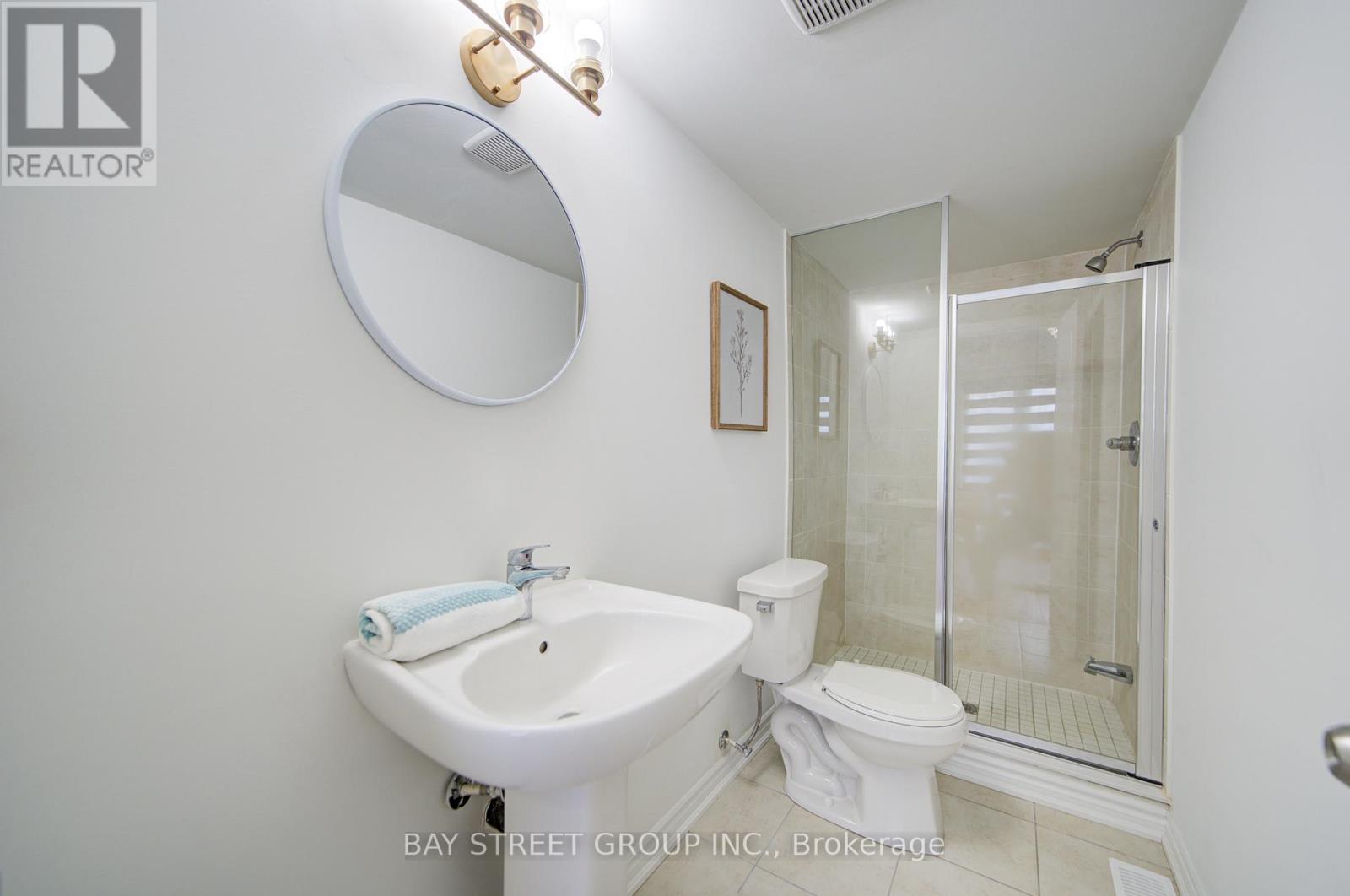 6859 Main Street, Whitchurch-Stouffville, Ontario  L4A 4X2 - Photo 15 - N12568842