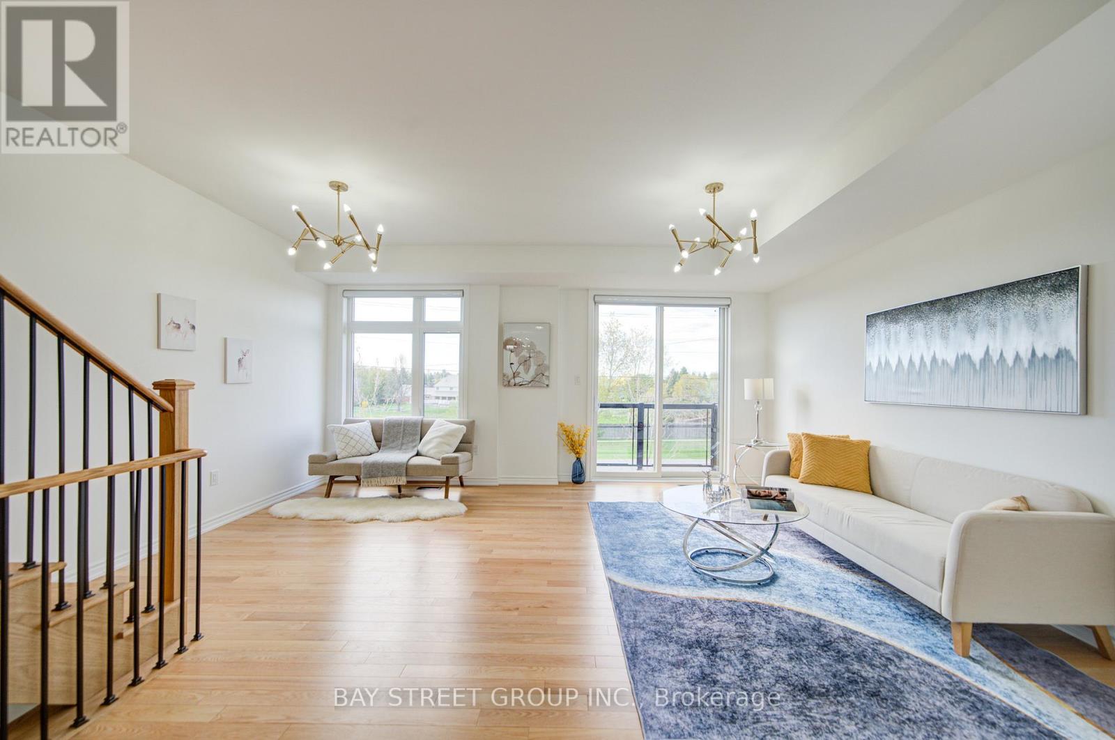 6859 Main Street, Whitchurch-Stouffville, Ontario  L4A 4X2 - Photo 7 - N12568842