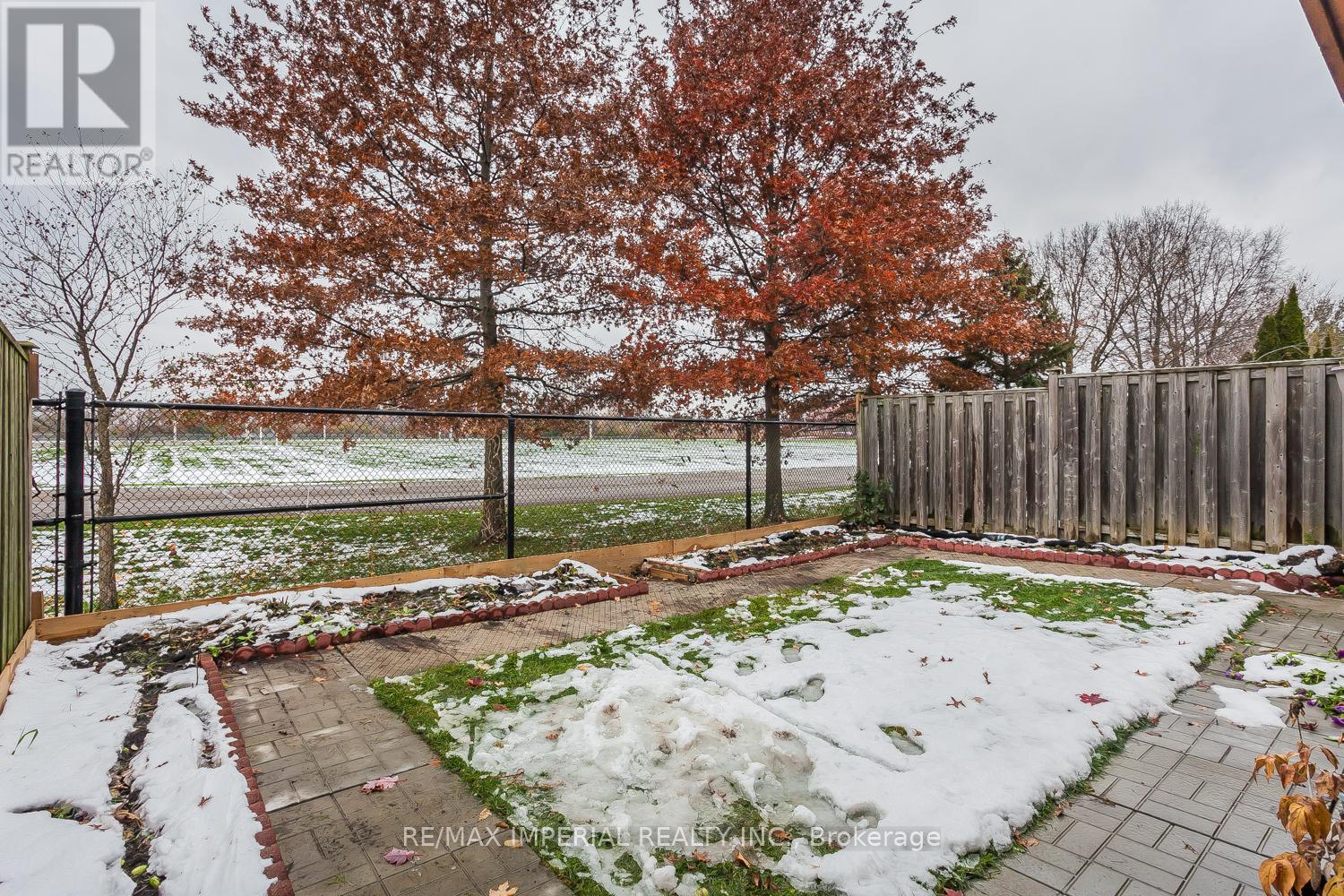 85 Maple Ridge Crescent E, Markham, Ontario  L6E 1T8 - Photo 24 - N12568864