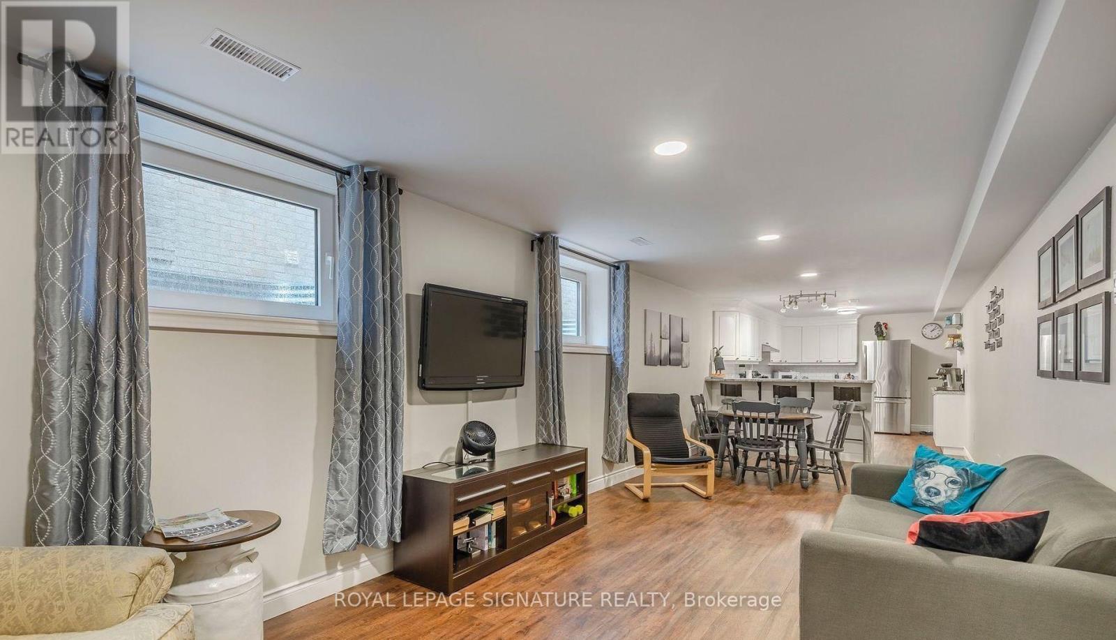 Lower - 10 Duval Drive, Barrie, Ontario  L4M 6V2 - Photo 3 - S12568858