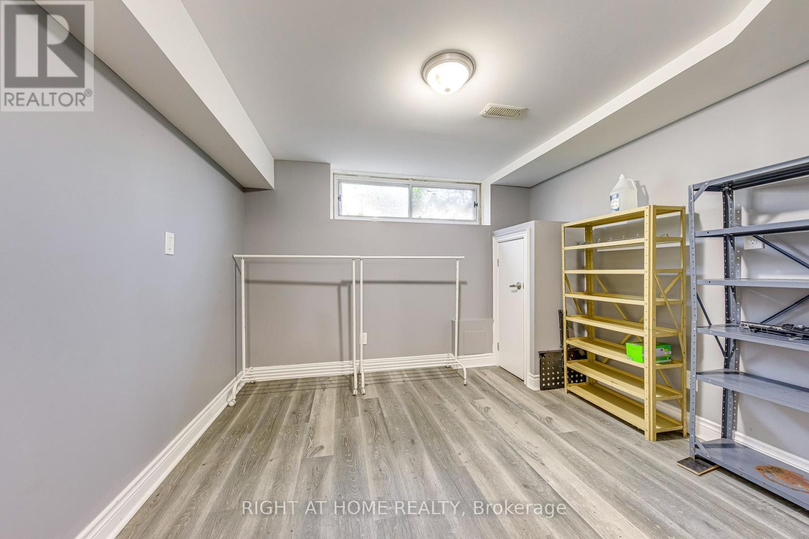 426 Lees Lane, Oakville, Ontario  L6L 4S7 - Photo 41 - W12568840