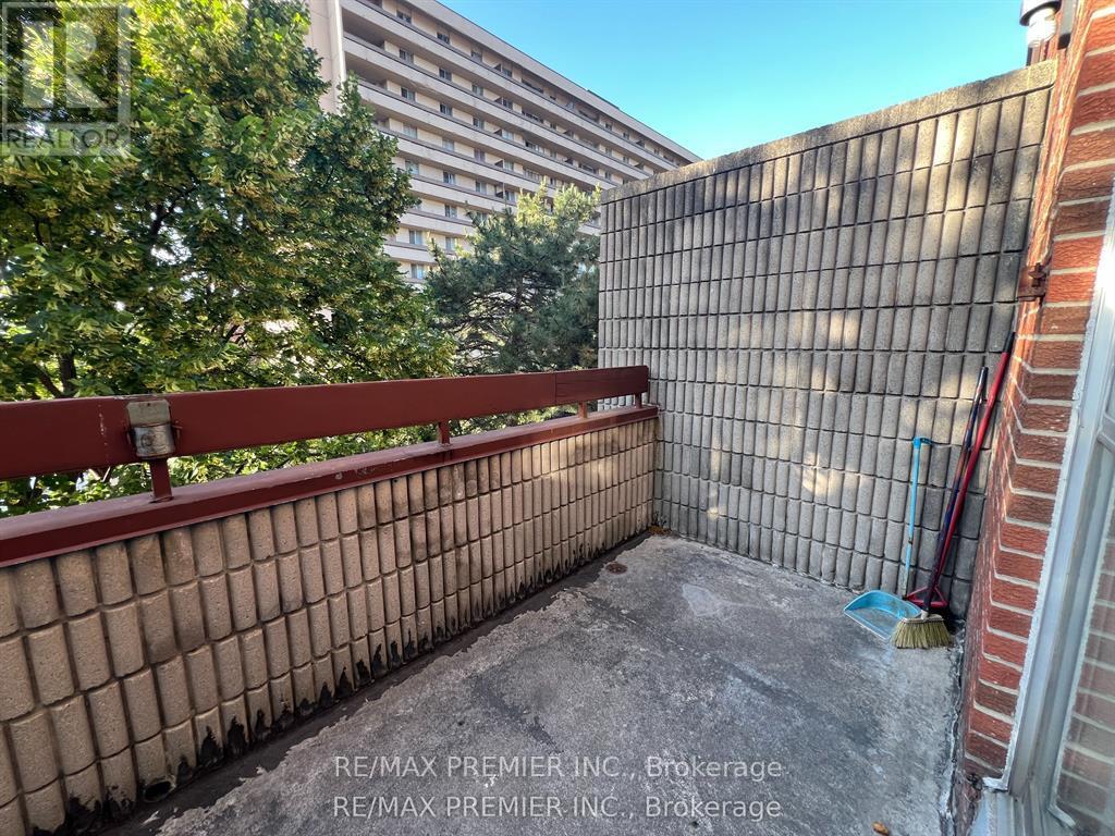 234 - 10 Eddystone Avenue, Toronto, Ontario  M3N 2T2 - Photo 5 - W12568844