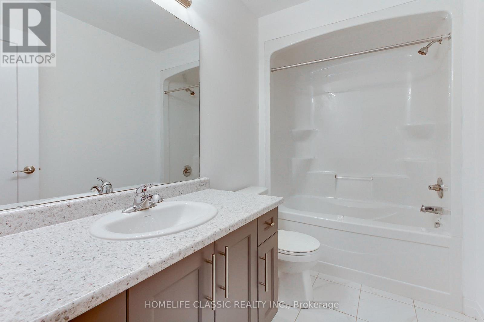 14 - 14 Laguna Village Crescent, Hamilton, Ontario  L8E 3M8 - Photo 10 - X12568860