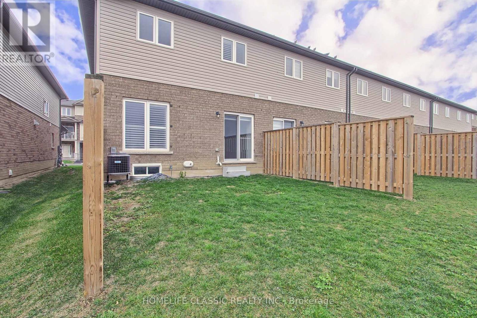 14 - 14 Laguna Village Crescent, Hamilton, Ontario  L8E 3M8 - Photo 41 - X12568860