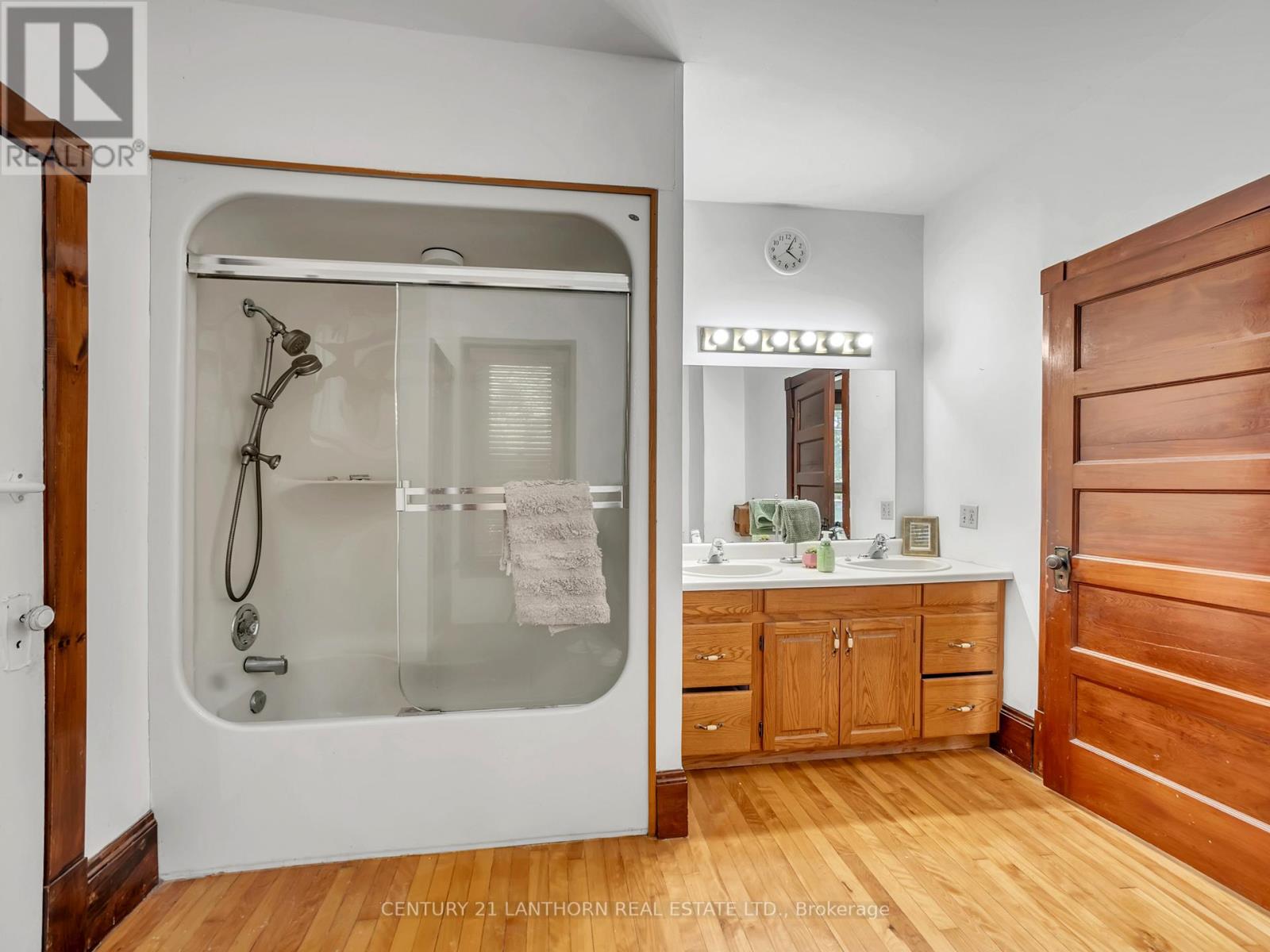 49 Consecon Street, Prince Edward County, Ontario  K0K 3L0 - Photo 15 - X12568886