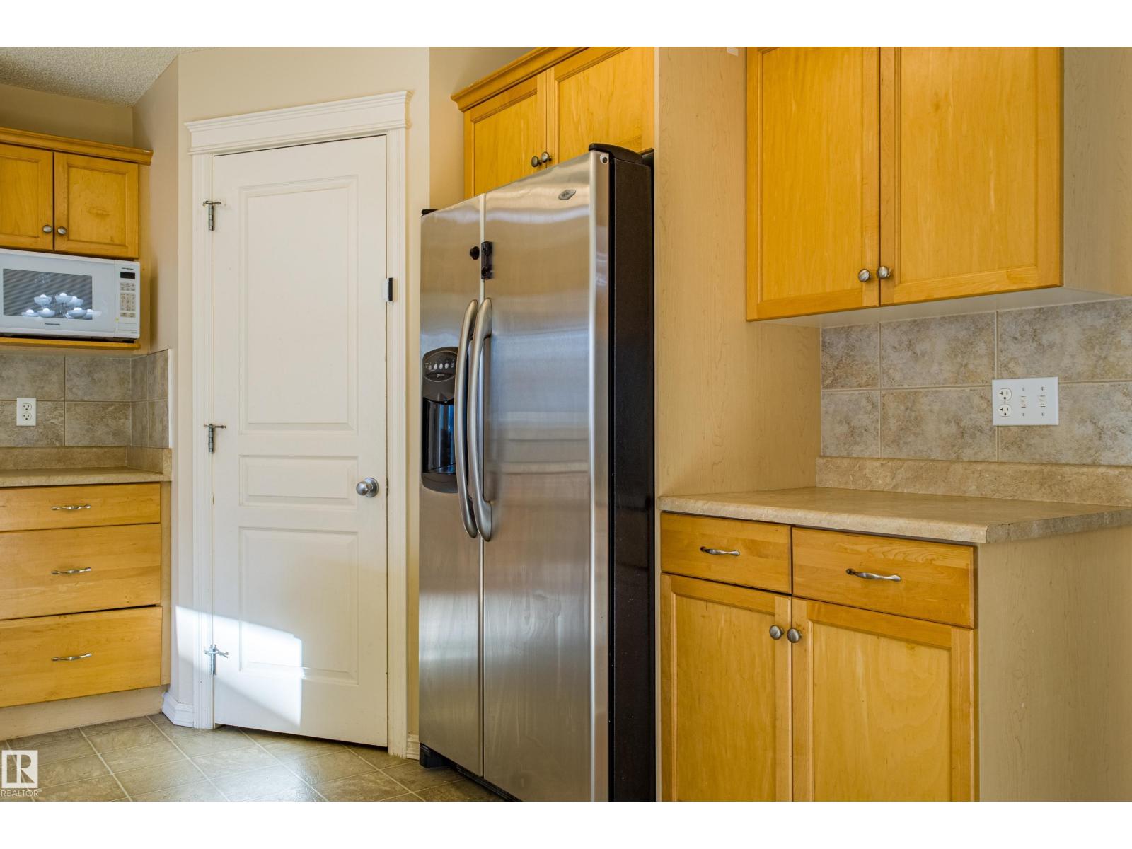 1253 Latta Cr Nw, Edmonton, Alberta  T6R 3P6 - Photo 11 - E4466375