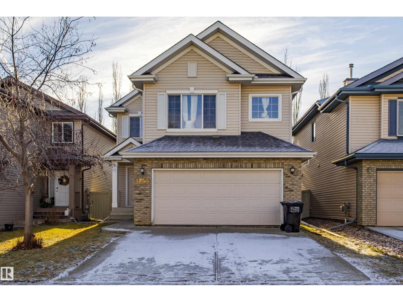 1253 Latta Cr Nw, Edmonton, Alberta  T6R 3P6 - Photo 1 - E4466375