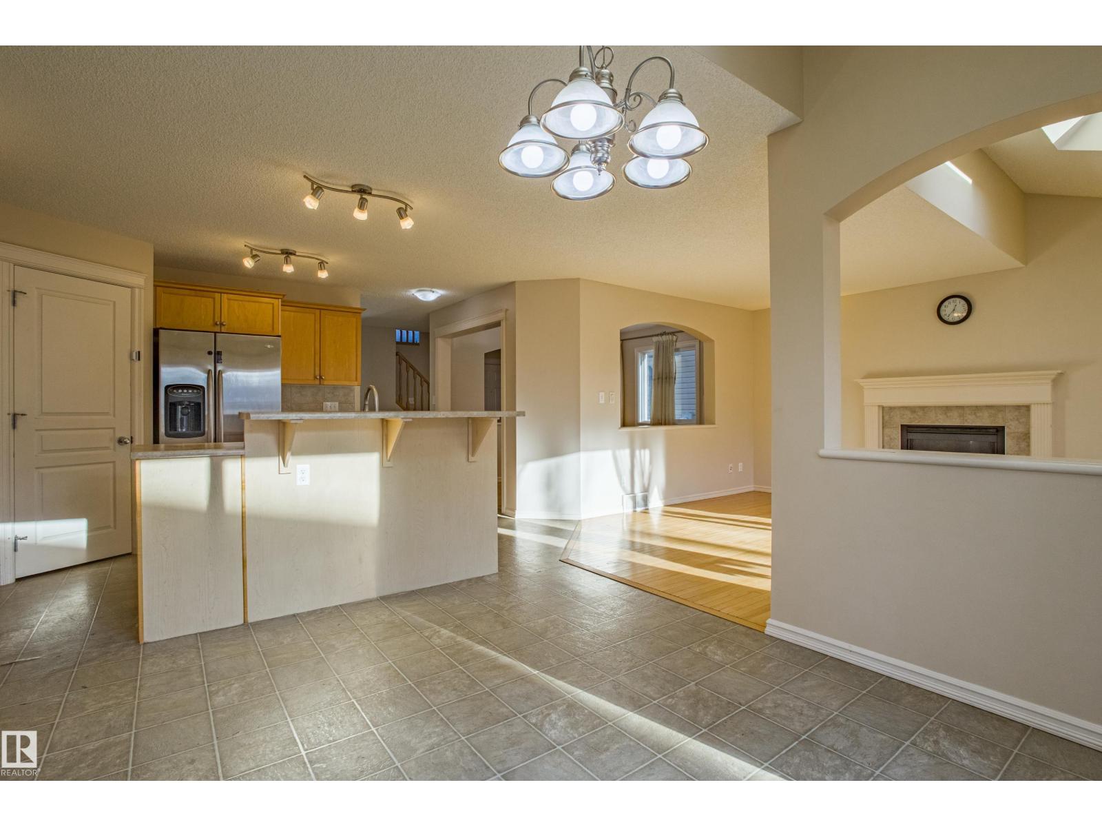 1253 Latta Cr Nw, Edmonton, Alberta  T6R 3P6 - Photo 17 - E4466375