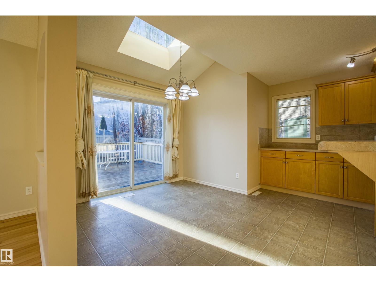 1253 Latta Cr Nw, Edmonton, Alberta  T6R 3P6 - Photo 15 - E4466375