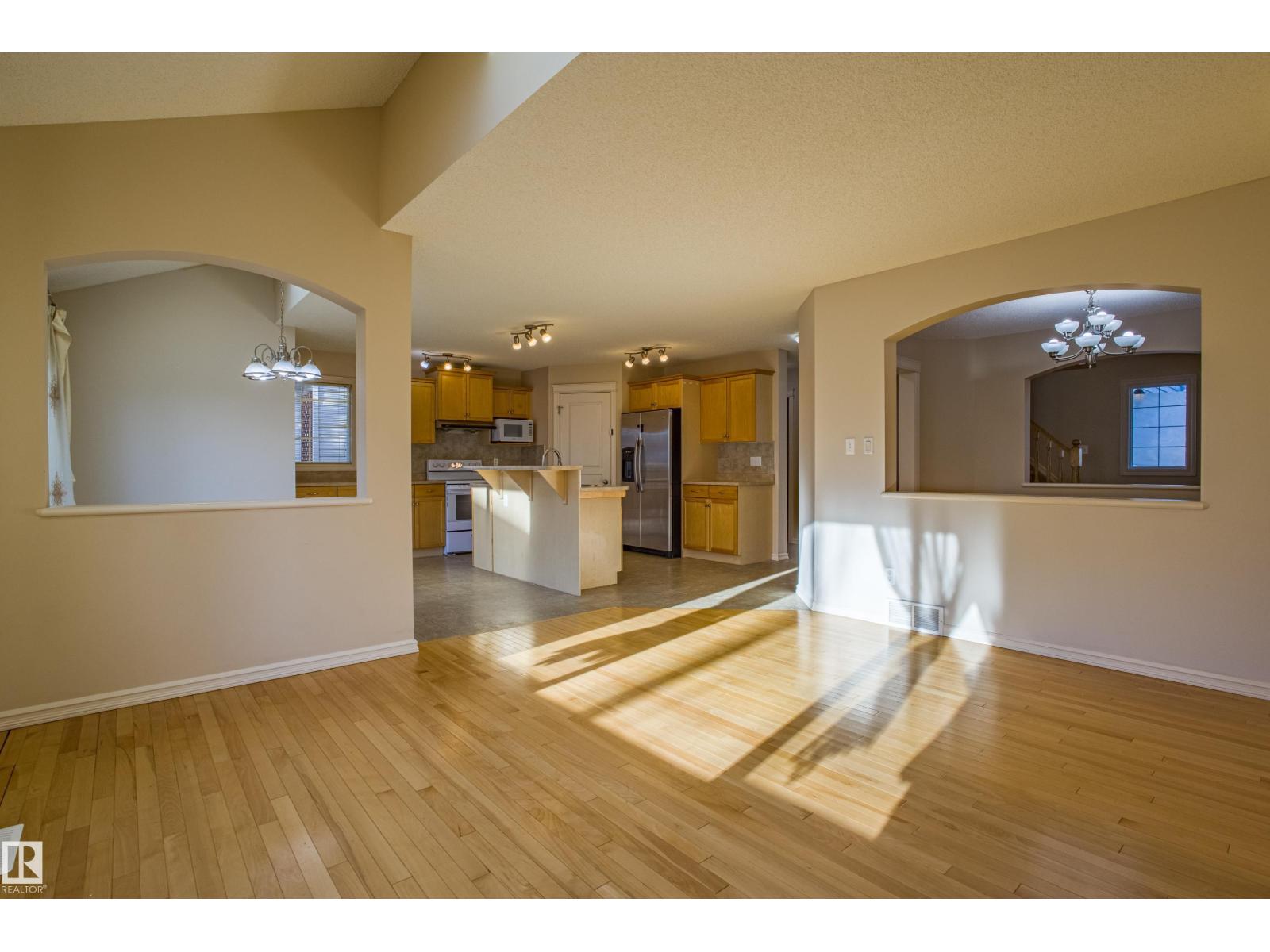 1253 Latta Cr Nw, Edmonton, Alberta  T6R 3P6 - Photo 21 - E4466375