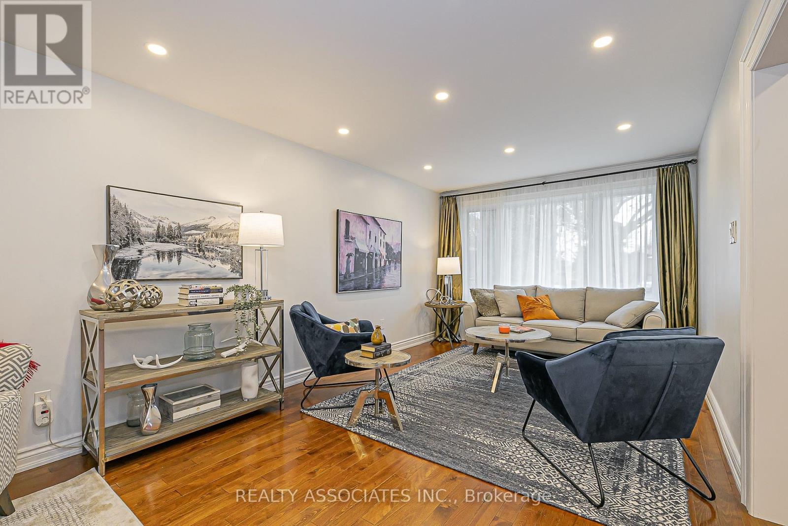 81 Derby Court, Newmarket, Ontario  L3Y 5Z8 - Photo 15 - N12559172