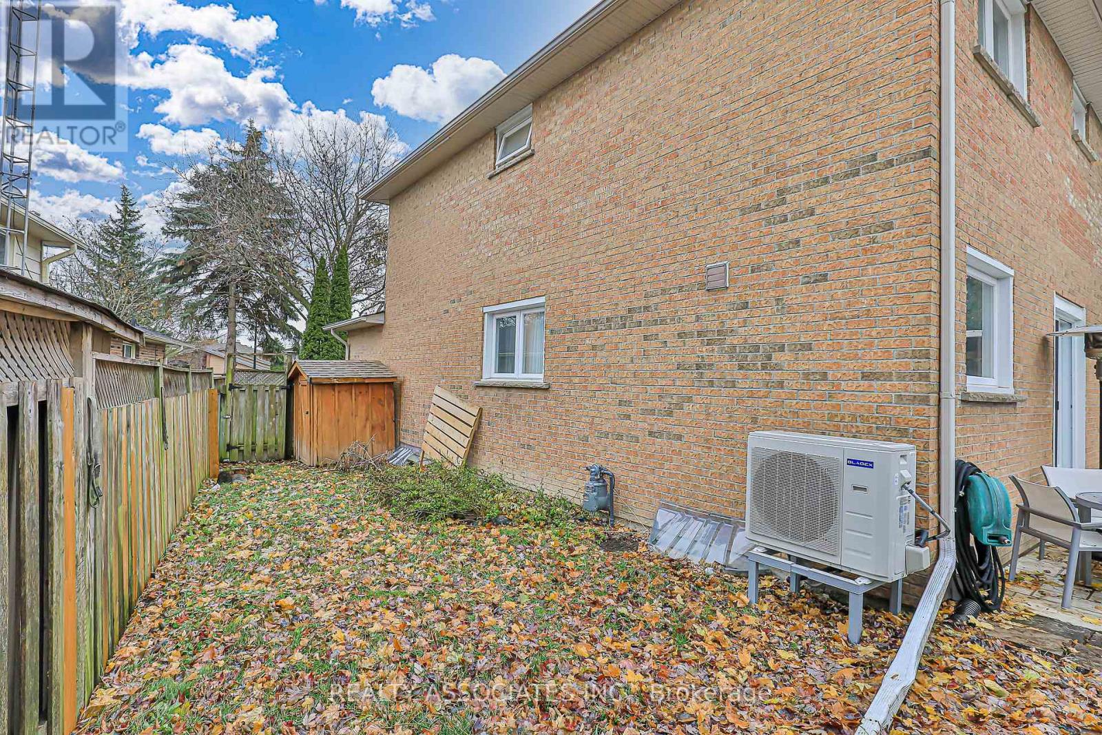 81 Derby Court, Newmarket, Ontario  L3Y 5Z8 - Photo 44 - N12559172