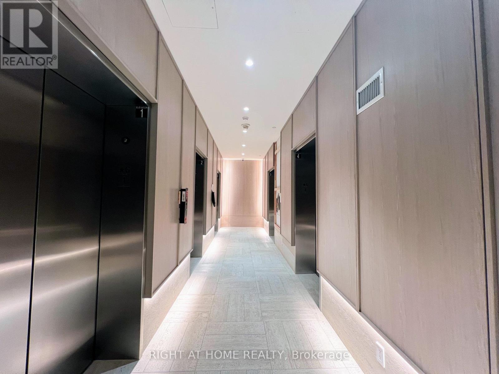 3810 - 4015 The Exchange Street, Mississauga, Ontario  L5B 0N9 - Photo 4 - W12553464