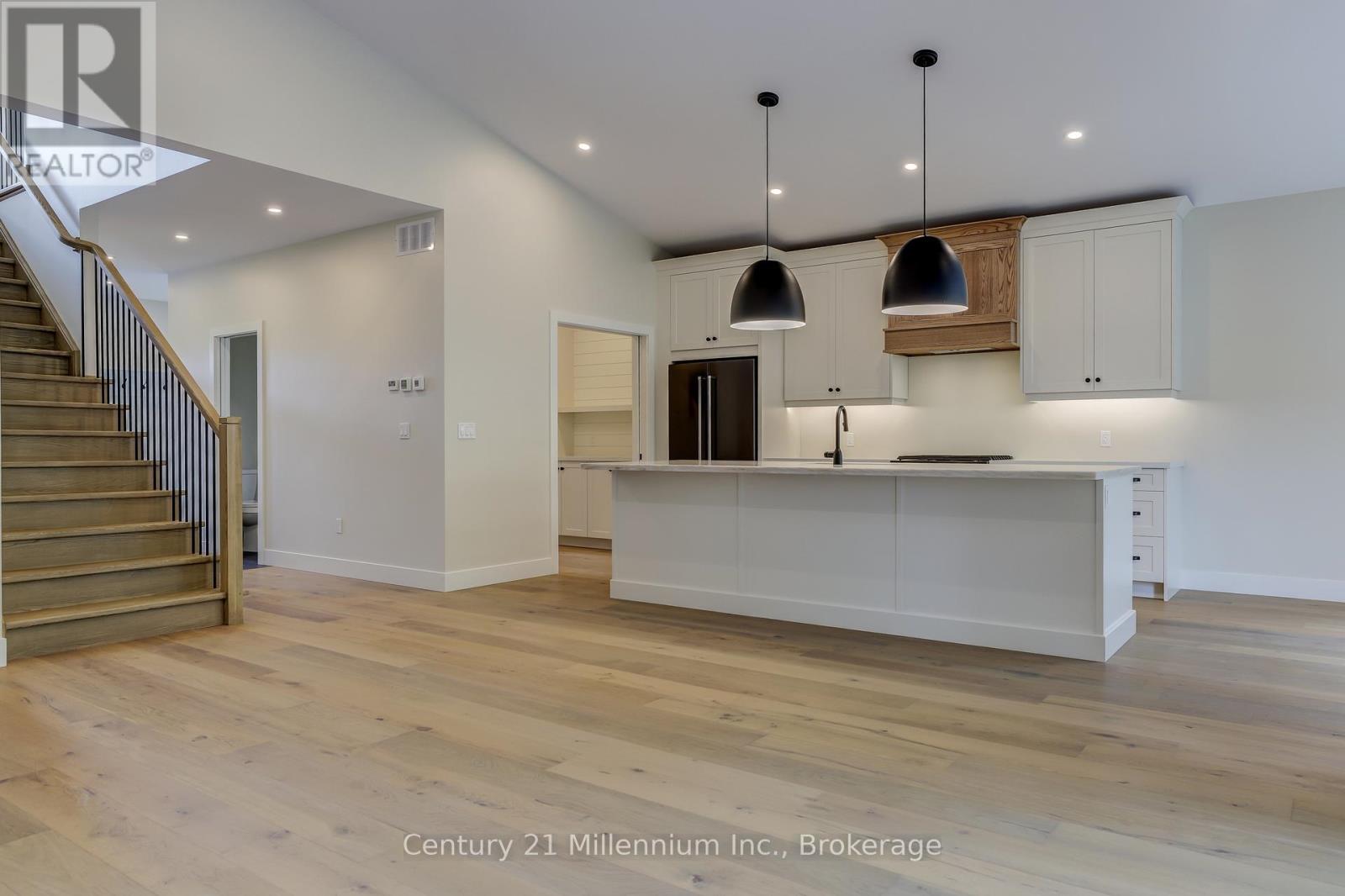 15 Grenville Street N, Saugeen Shores, Ontario  N0H 2L0 - Photo 13 - X12568882