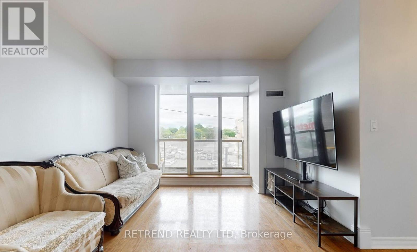 310 - 1750 Bayview Avenue, Toronto, Ontario  M4G 4H6 - Photo 5 - C12567846