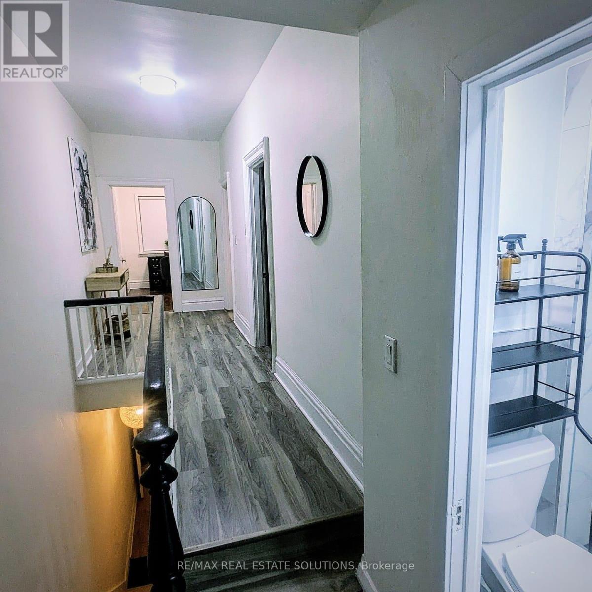 206 Bathurst Street, Toronto, Ontario  M5T 2R9 - Photo 12 - C12567938