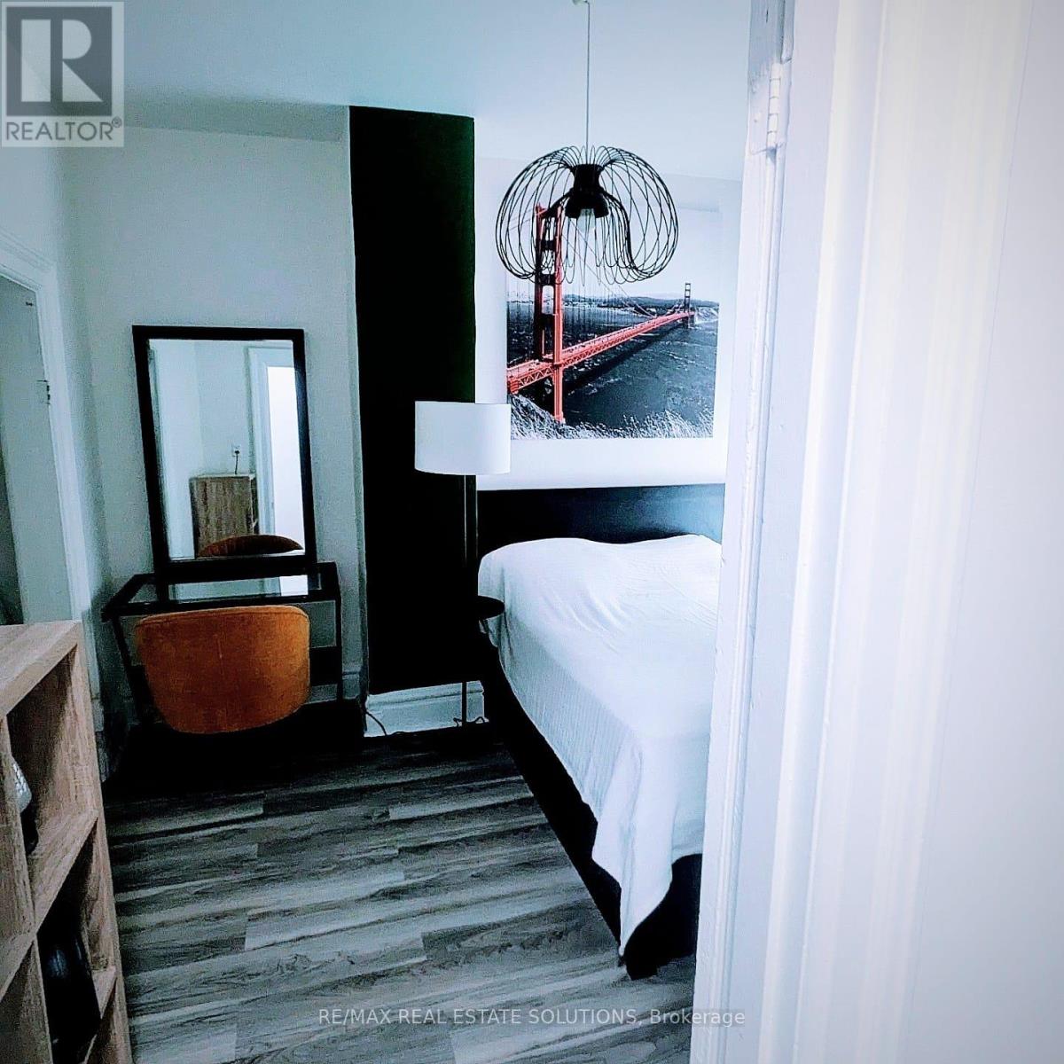 206 Bathurst Street, Toronto, Ontario  M5T 2R9 - Photo 22 - C12567938