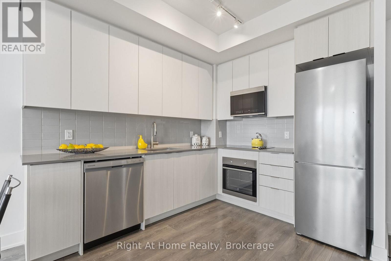 815 - 2489 Taunton Road, Oakville, Ontario  L6H 3R8 - Photo 11 - W12568898