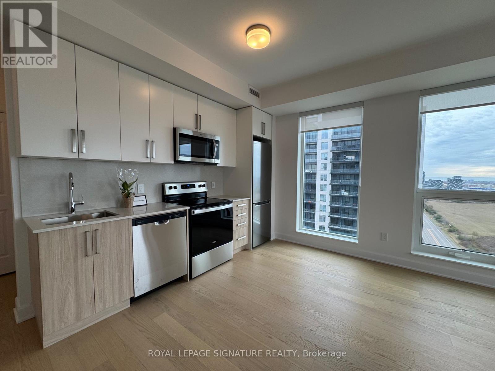 1802 - 3240 William Coltson Avenue, Oakville, Ontario  L6H 8C8 - Photo 18 - W12566548